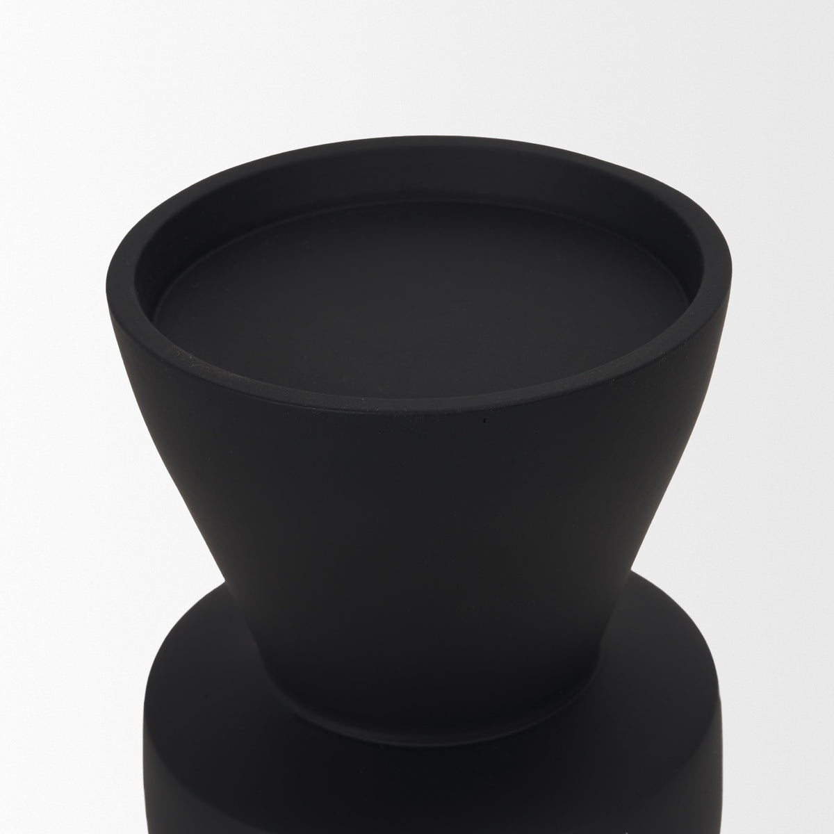 Odilia Matte Black Small Smooth Metal Geometric Pillar Candle Holder