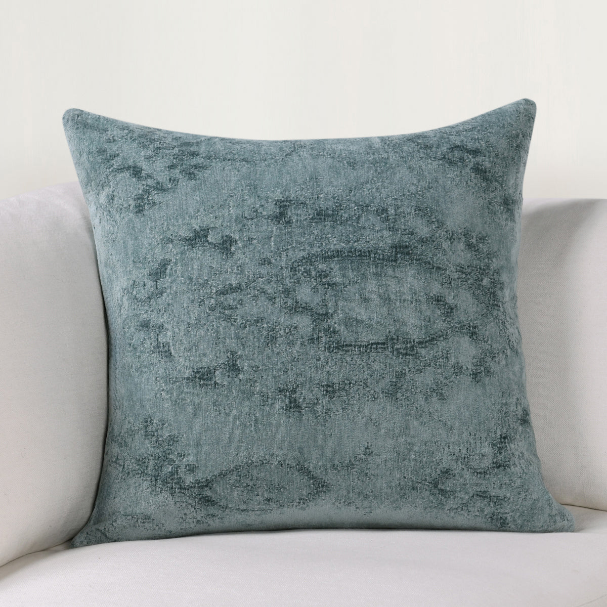Oliver Chambray Blue 22"x22" Throw Pillow (Set of 2)
