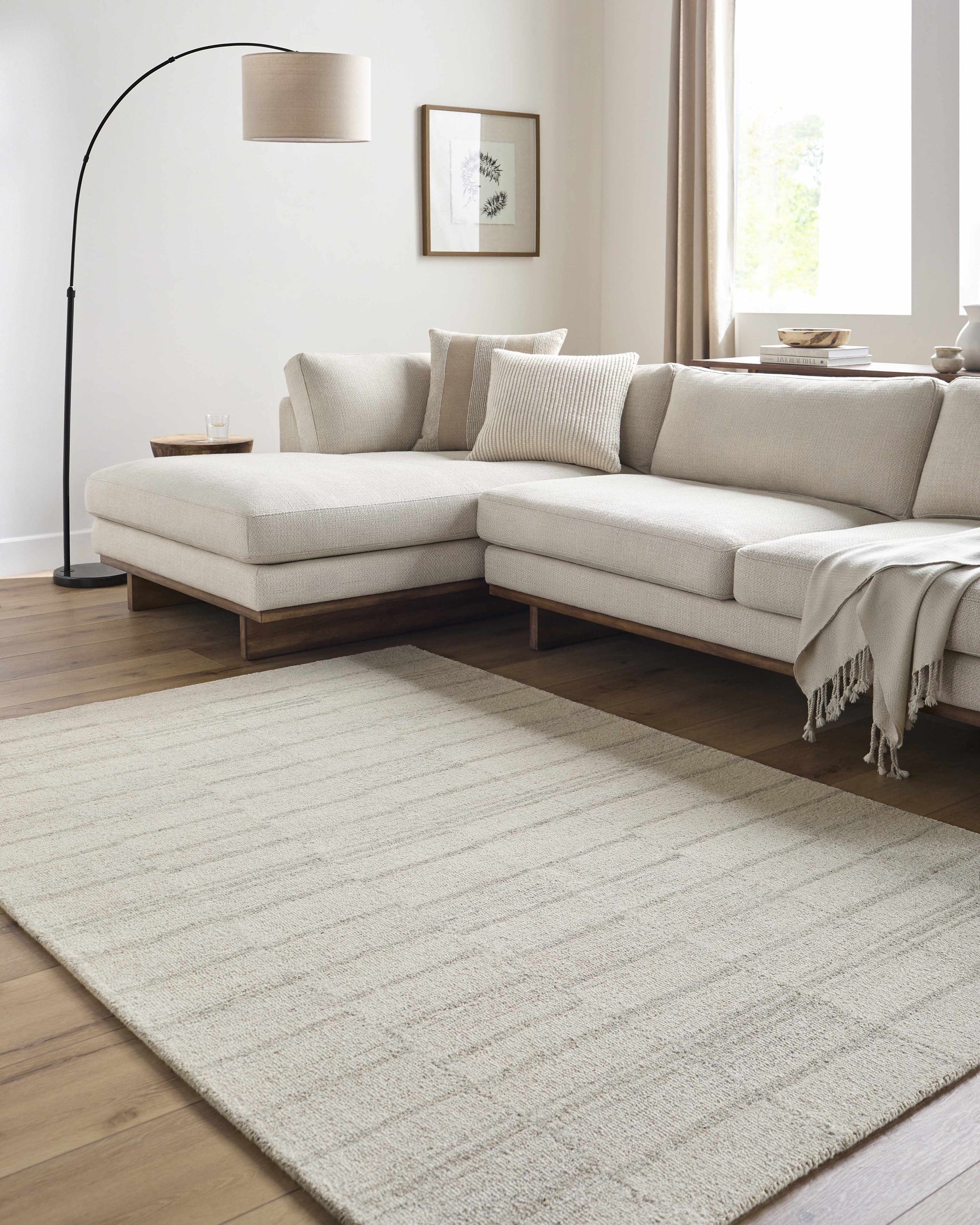 Onika Modern Wool Rug - Ornate Home