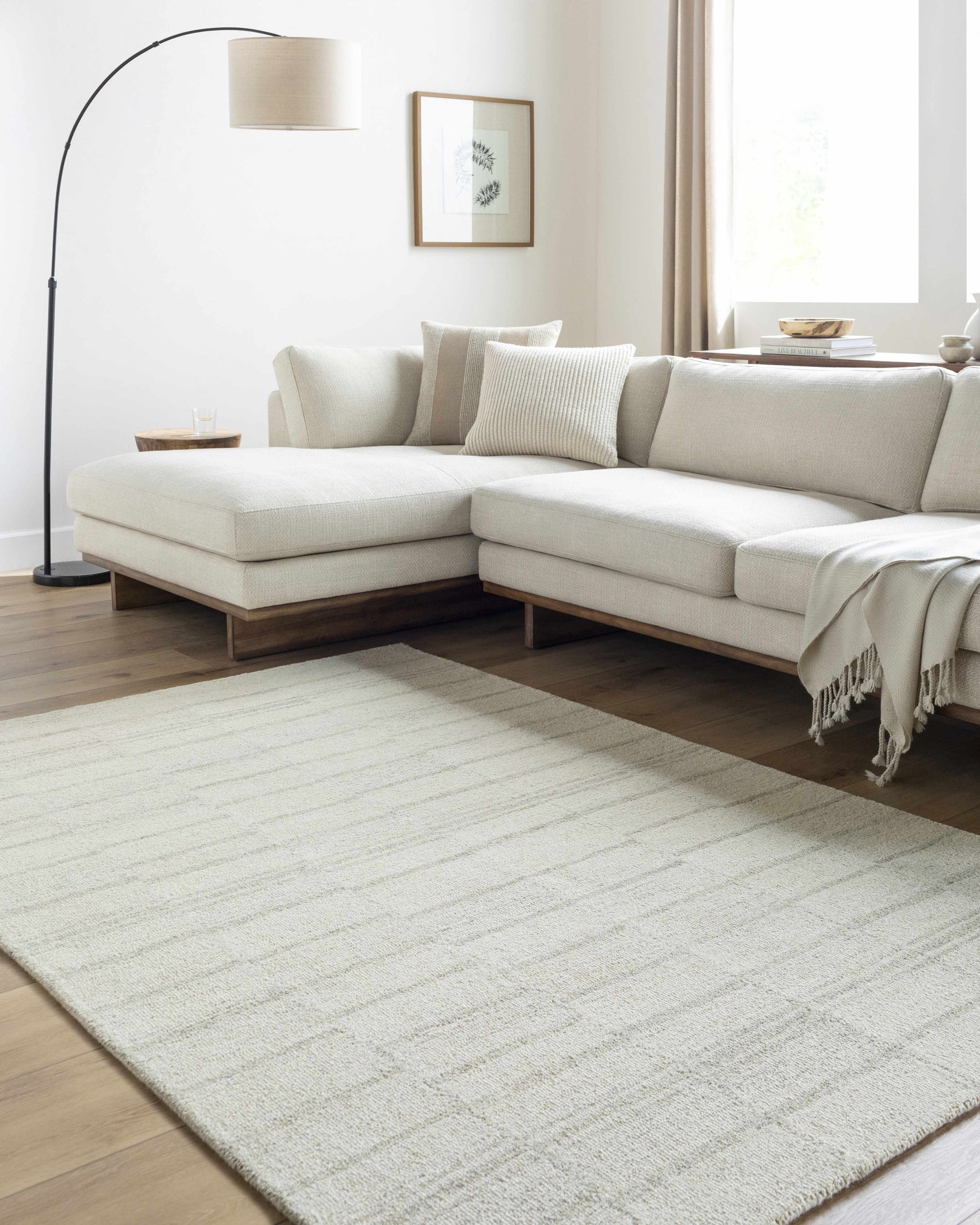 Onika Modern Wool Rug - Ornate Home