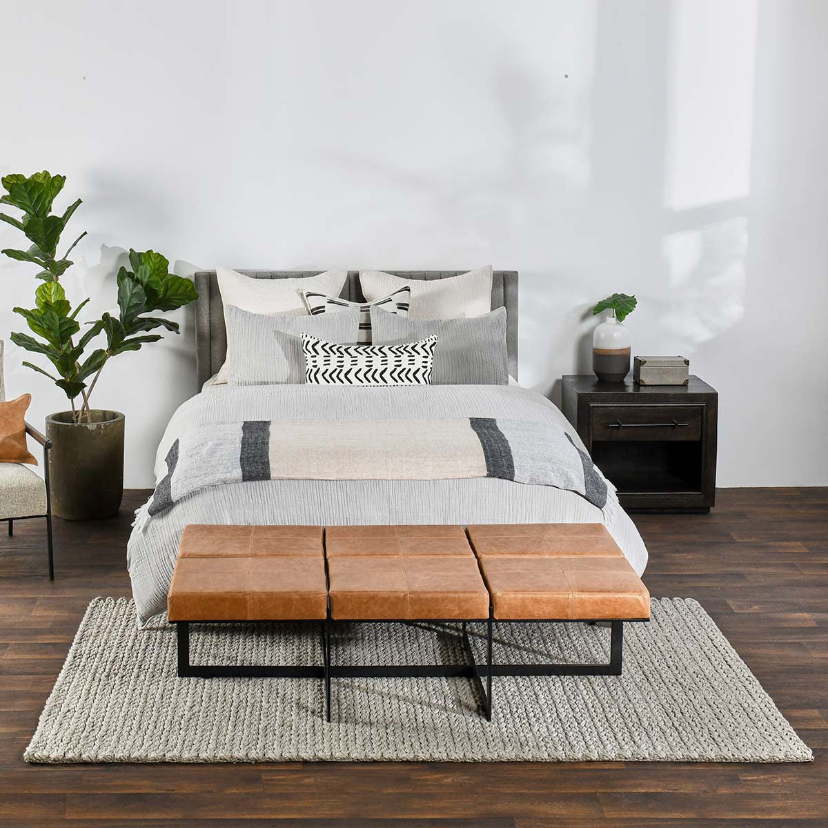 Oxnard Gray Wool Rug - Ornate Home