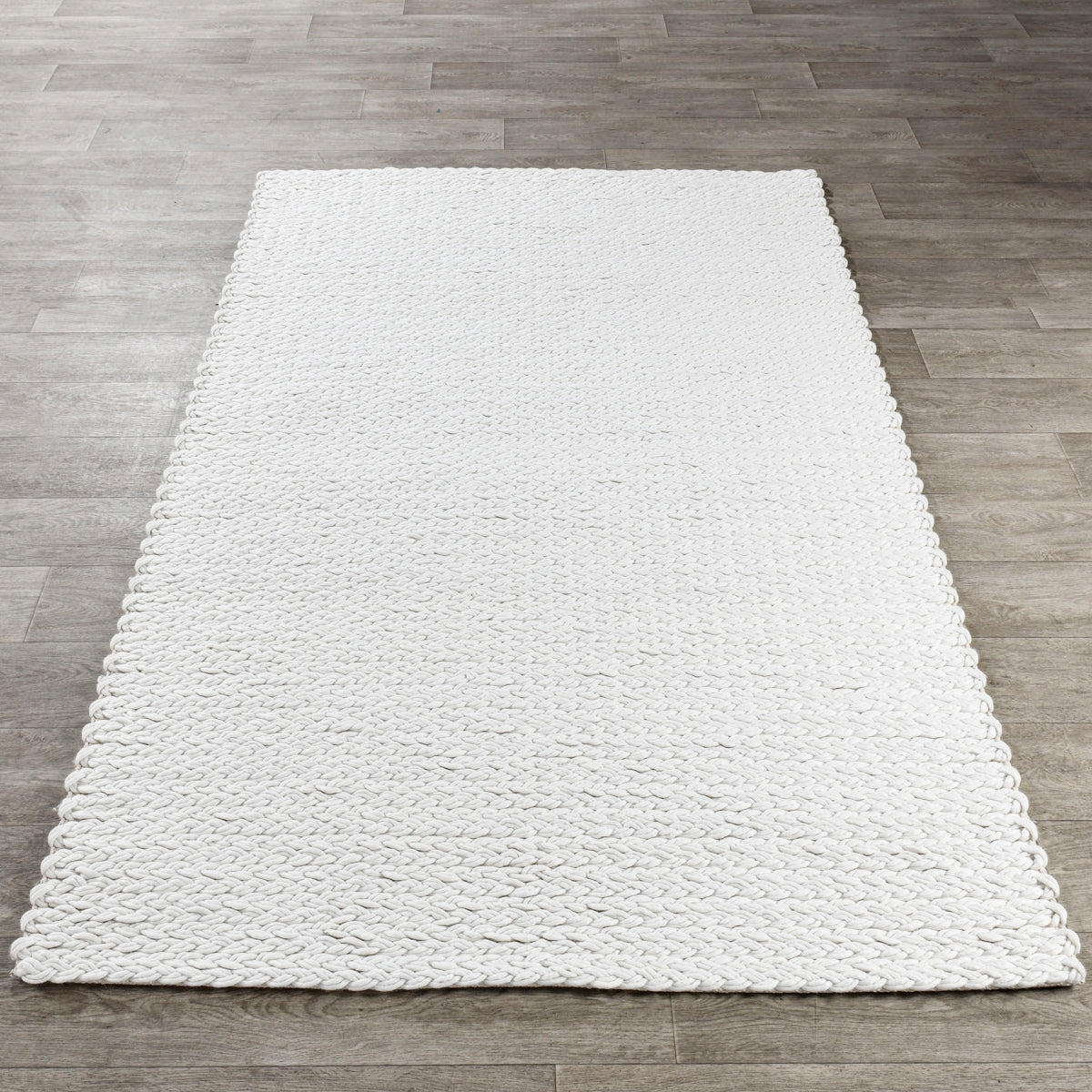 Oxnard Ivory Wool Rug - Ornate Home