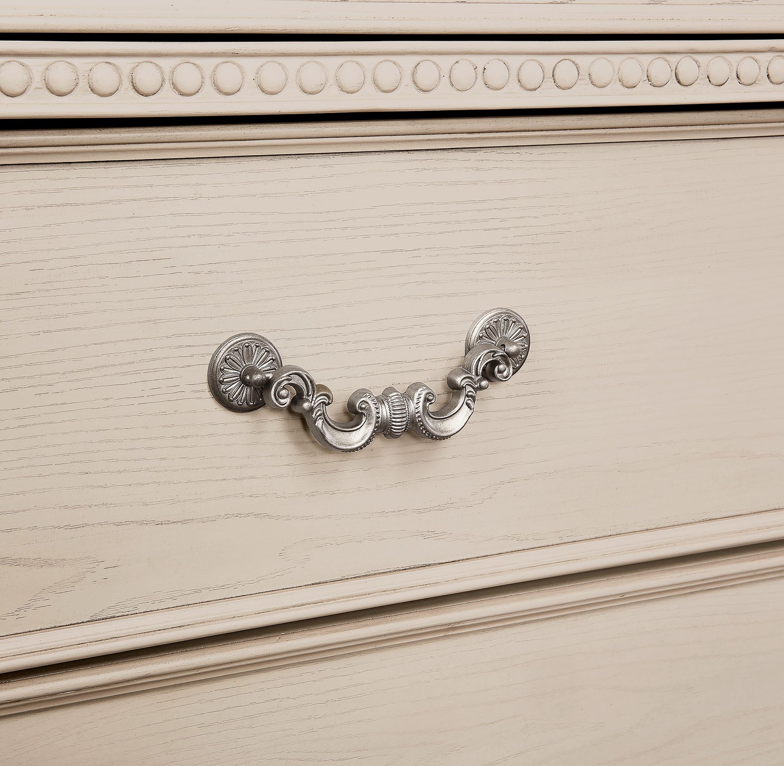 Pamphilos Antique White Queen Bed & 2 Nightstand & Dresser & Mirror - Ornate Home