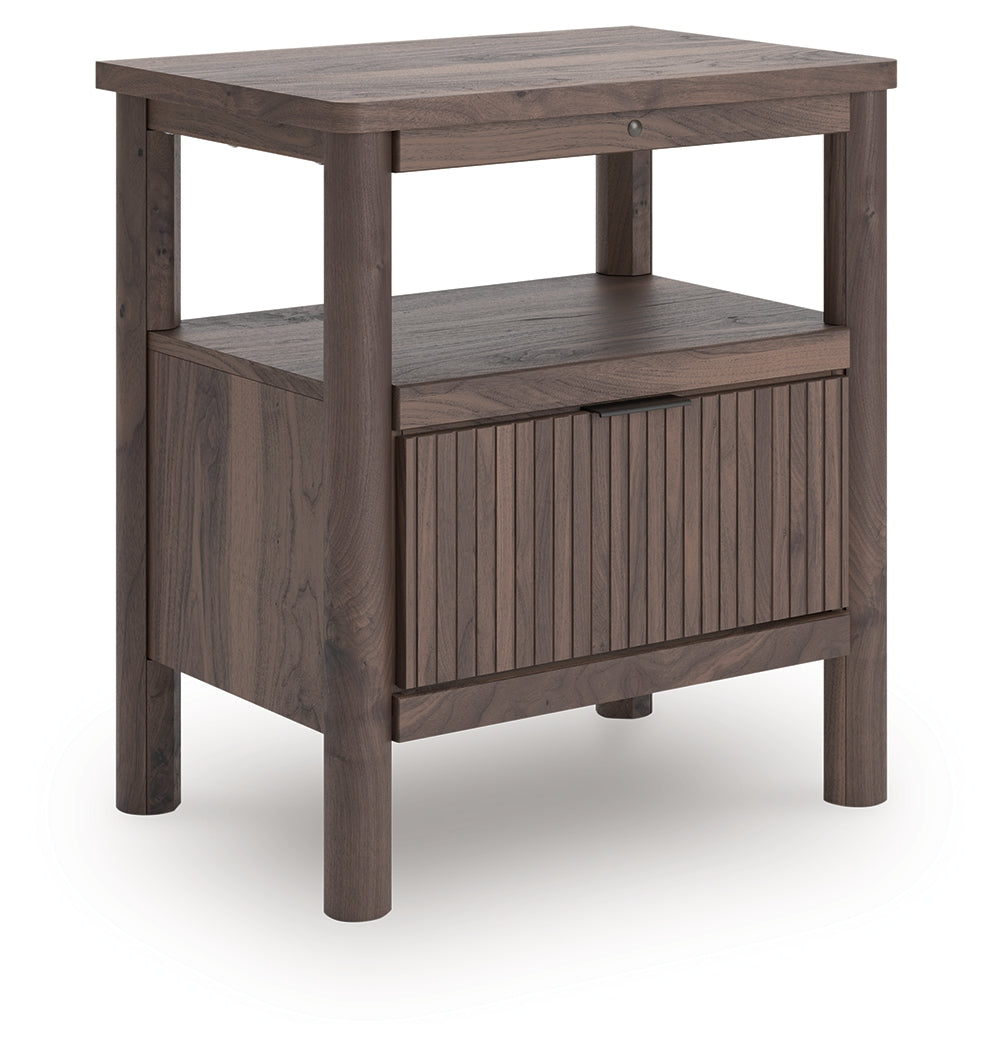 Pamytta Brown Queen Panel Bed, Dresser, Mirror and Nightstand (Online Special Price) - Ornate Home