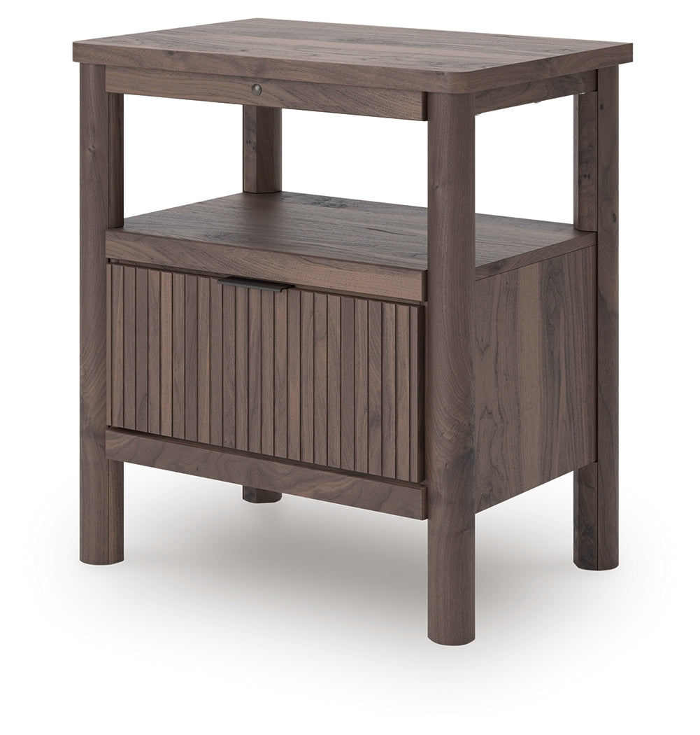 Pamytta Brown Queen Panel Bed, Dresser, Mirror and Nightstand (Online Special Price) - Ornate Home