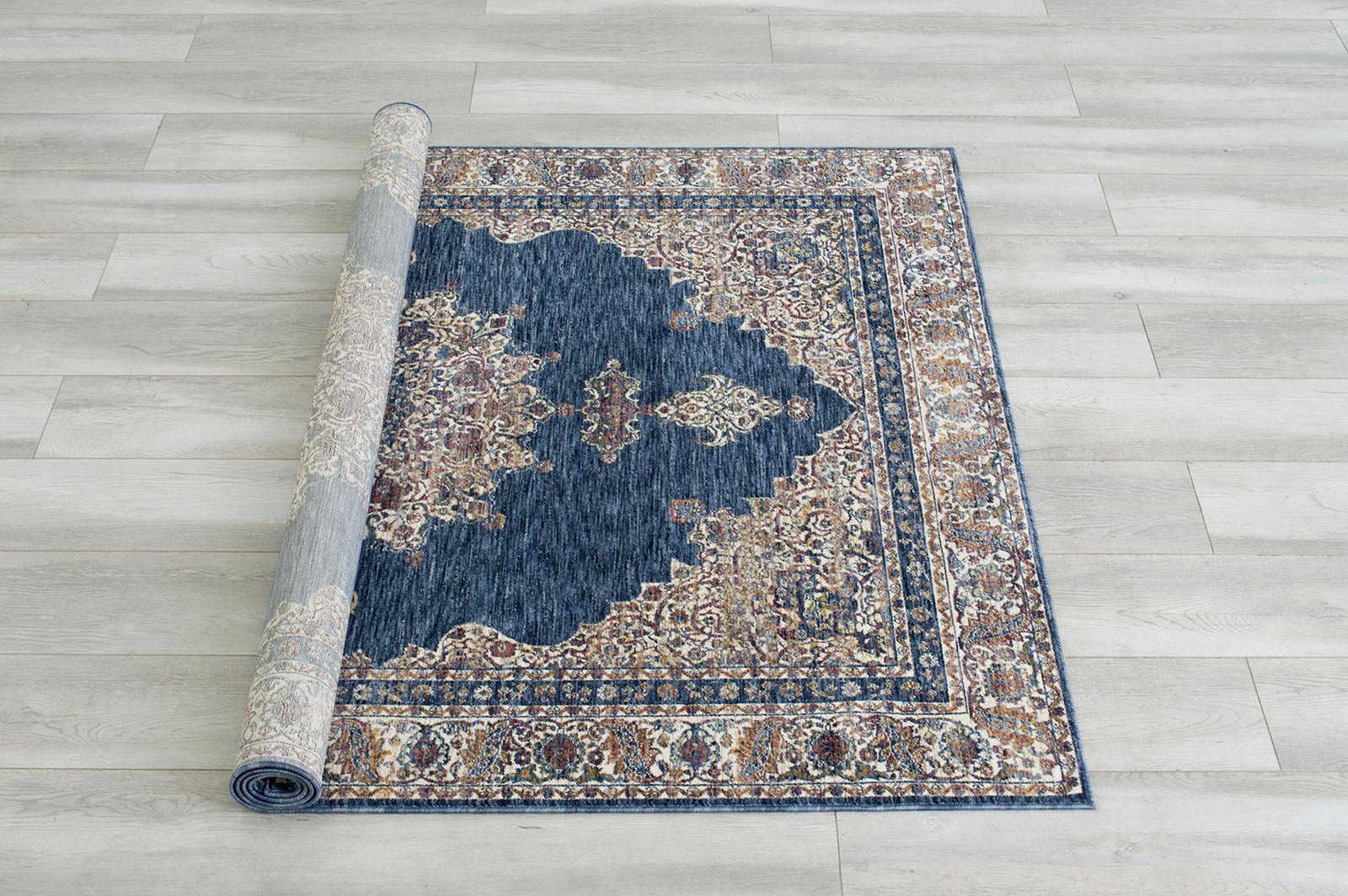 Payas Blue/Multi 5' X 7' Area Rug - Ornate Home