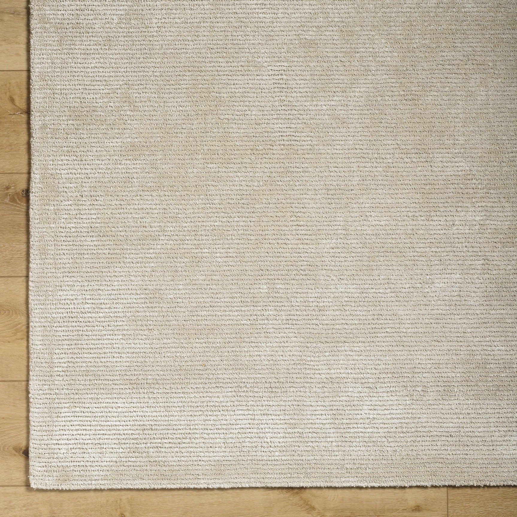 Pirro Premium Wool Blend Rug - Ornate Home