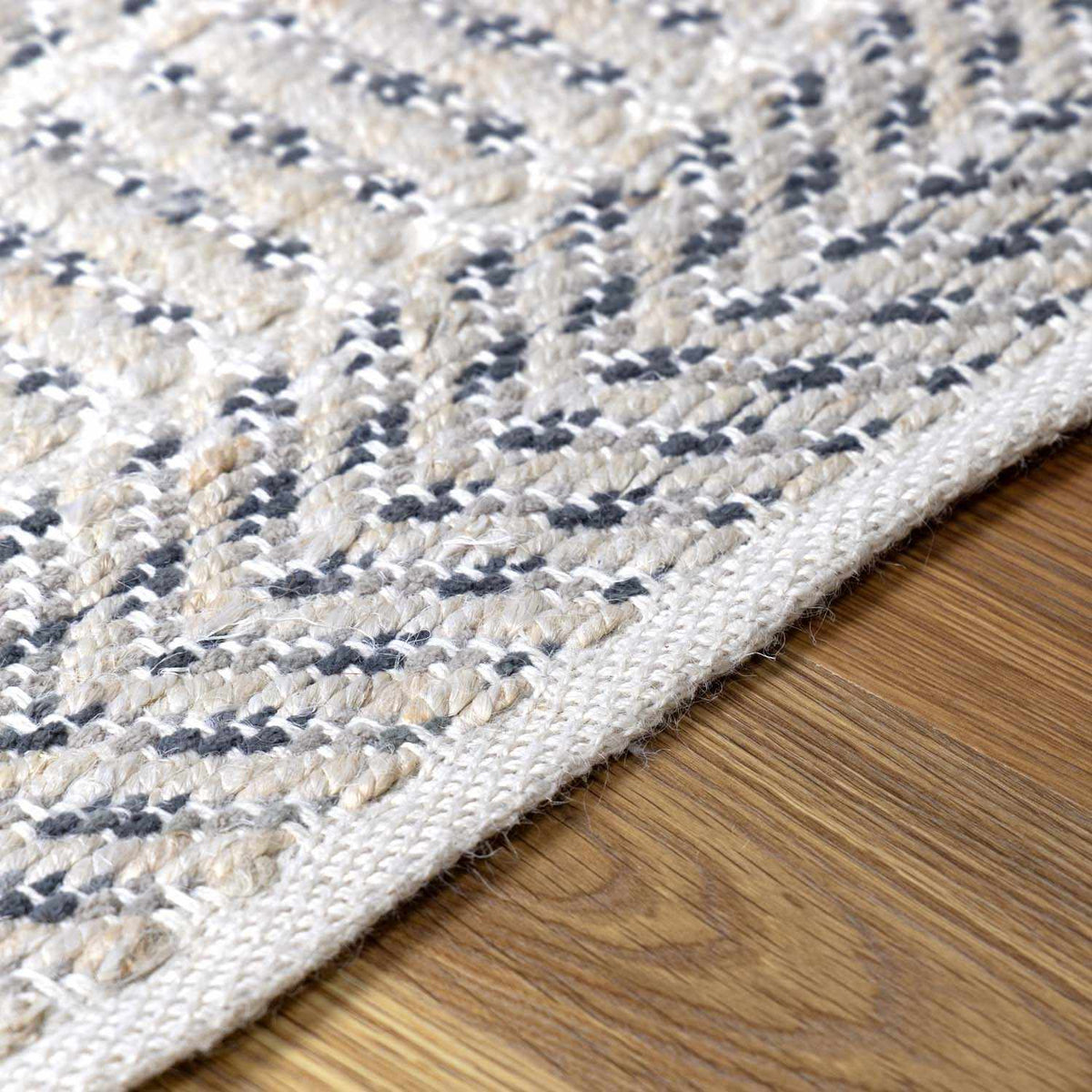 Pleak Handmade Jute Area Rug - Clearance - Ornate Home