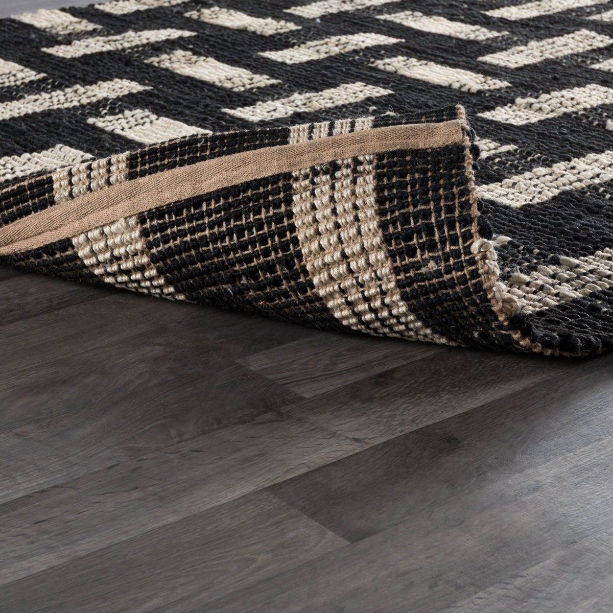Preston Black/Ivory 9'x12' Rug