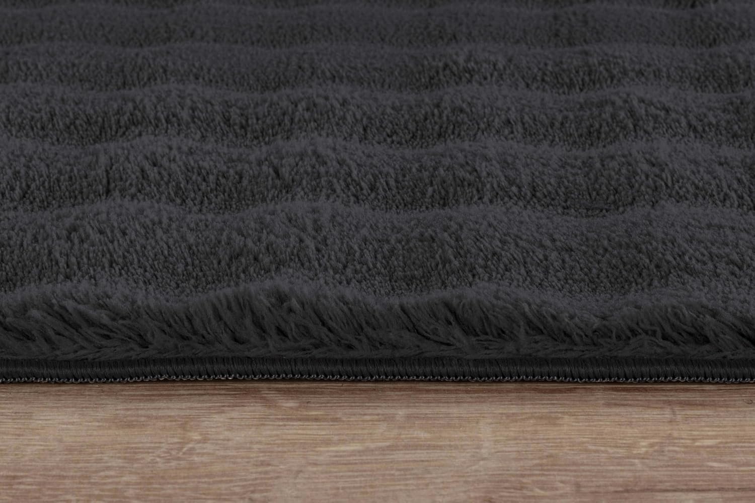 Puff Dark Gray Checkered Ultra Soft Plush Non Slip Washable Area Rugs - Ornate Home