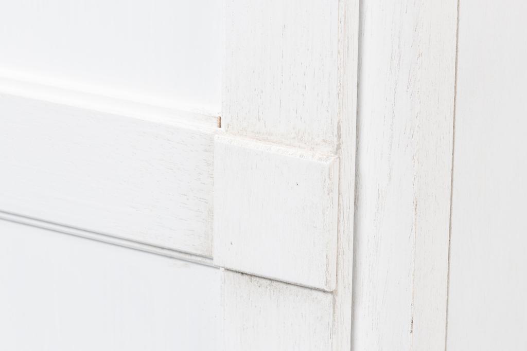 Cortina White Center Media Unit & Hutch