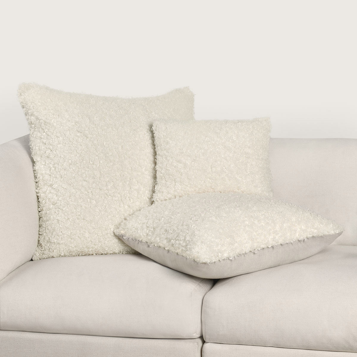 RN Carters Ivory Multiple Sizes Throw Pillow (Set of 2) (Set of 2) - Ornate Home