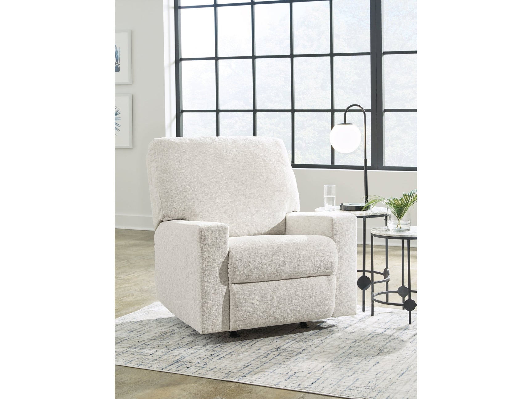 Rannis Snow Recliner - Ornate Home