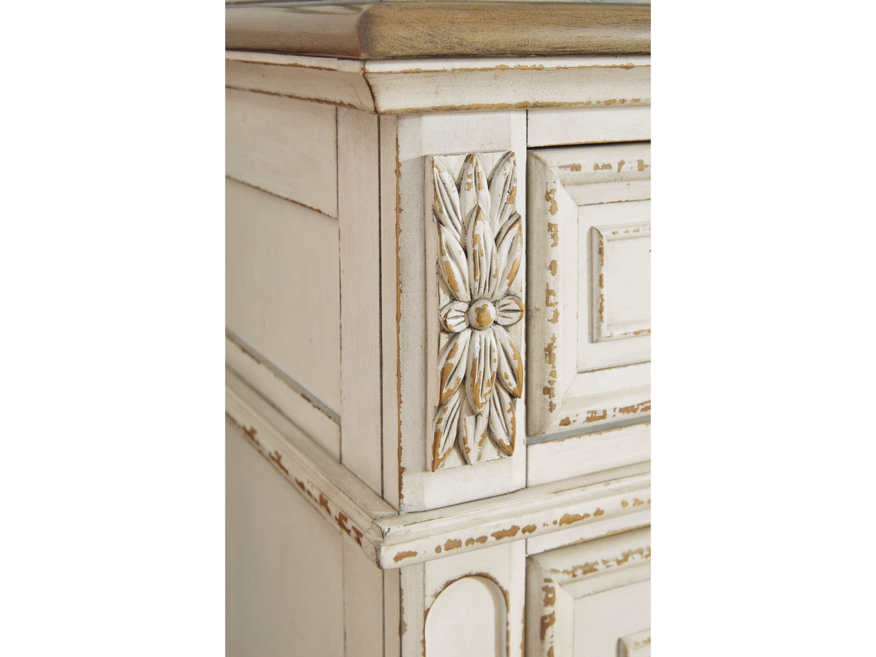 Realyn Mirrored Dresser w/ 7 Drawer (Online Special Price) - Ornate Home