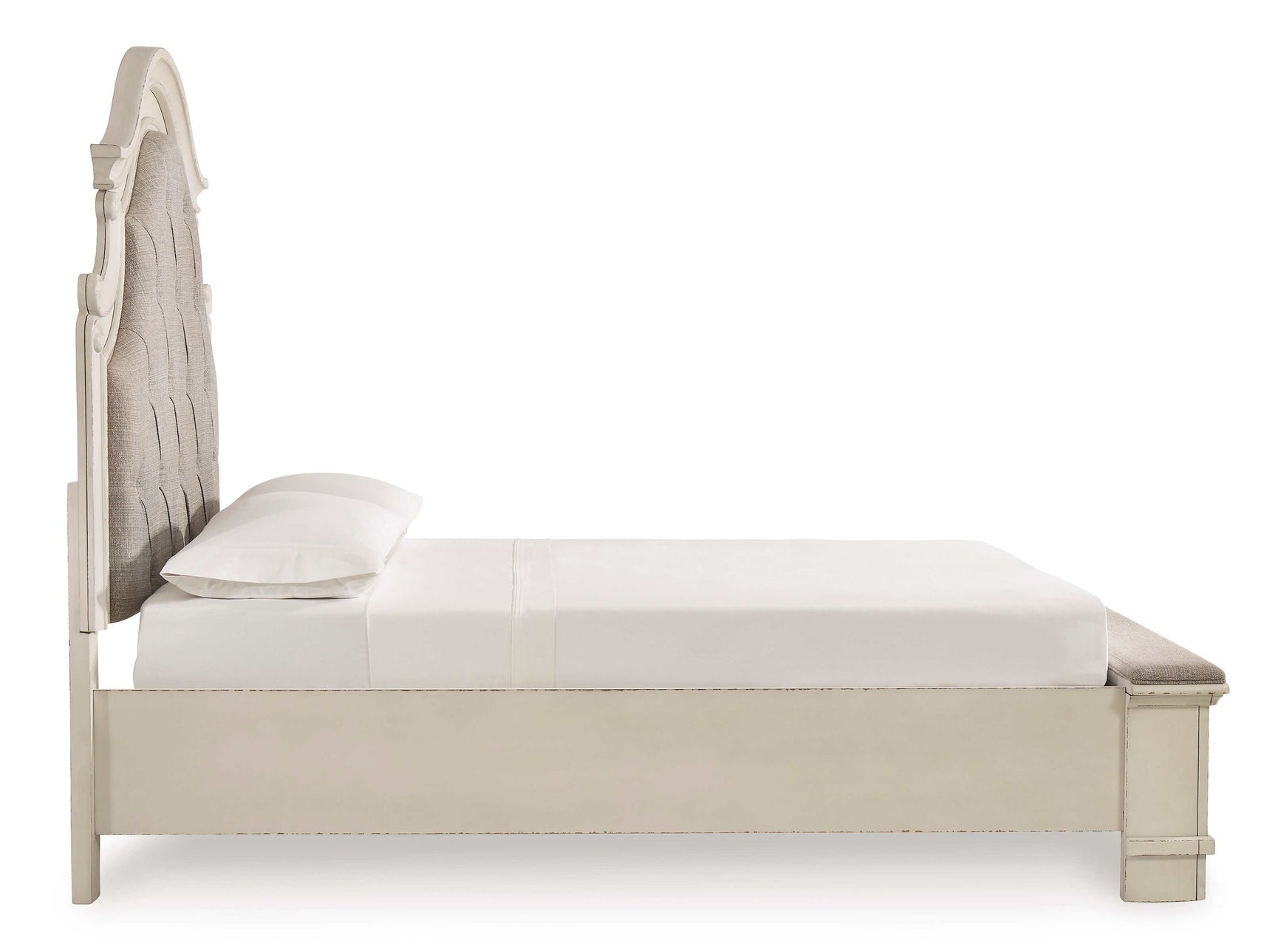 Realyn Queen Upholstered Bed (Online Special Price) - Ornate Home