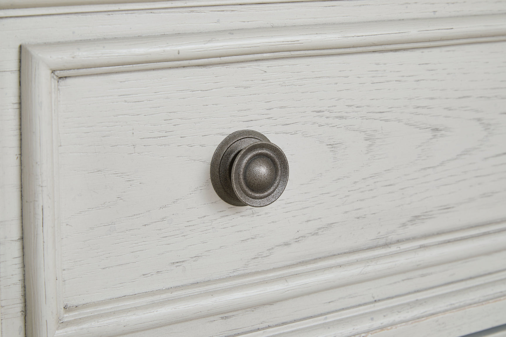 Robbinsdale Antique White Chest (Online Special Price) - Ornate Home