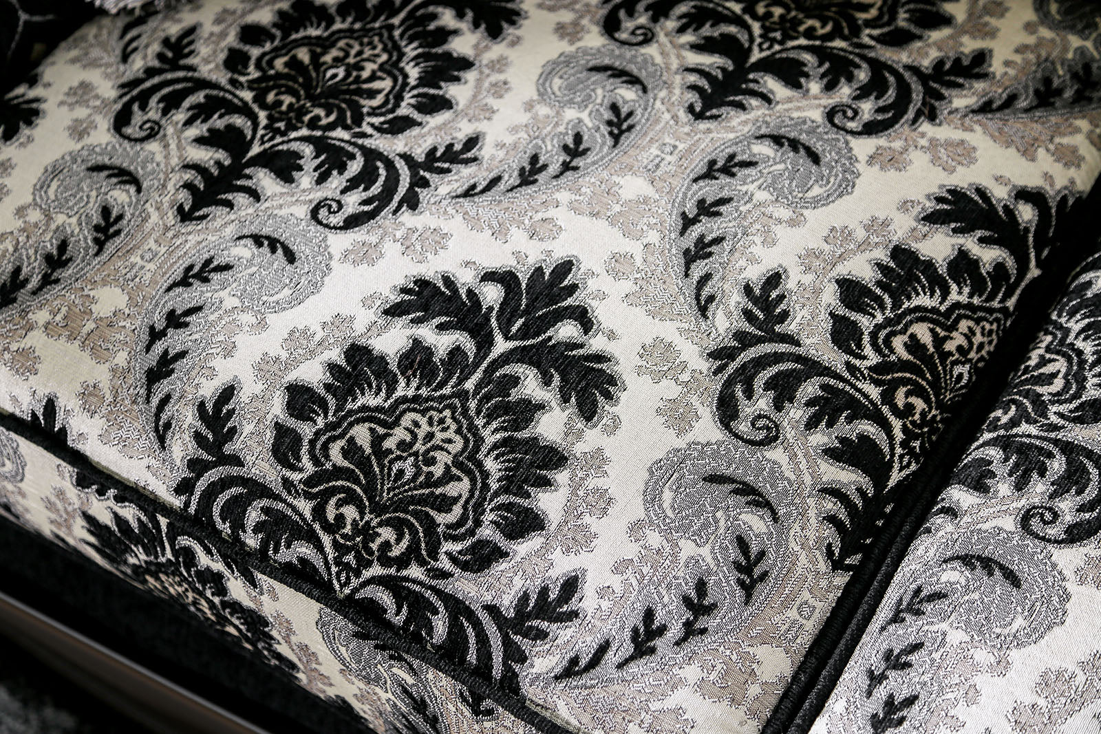 Ronja Black Loveseat - Ornate Home