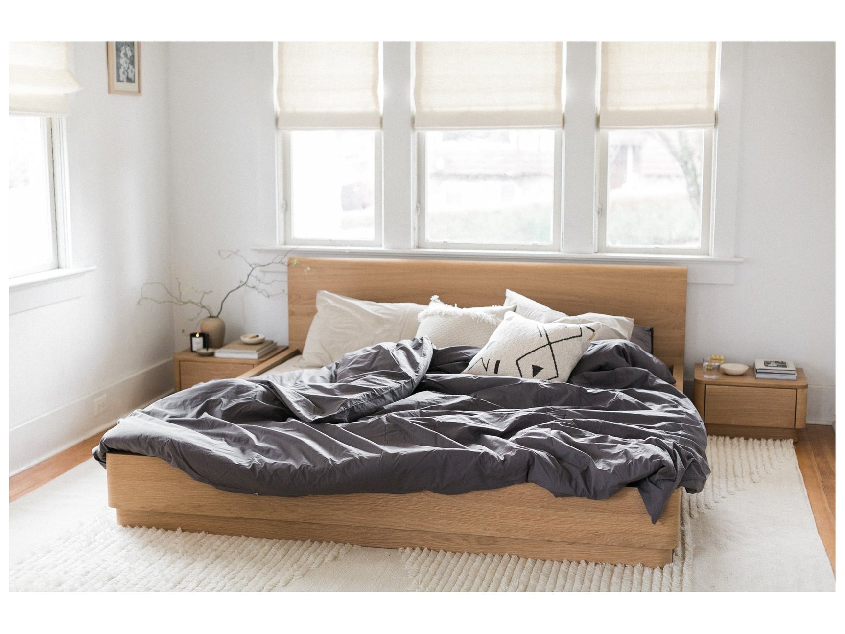 Round Off Light Oak Brown King Bed - Ornate Home