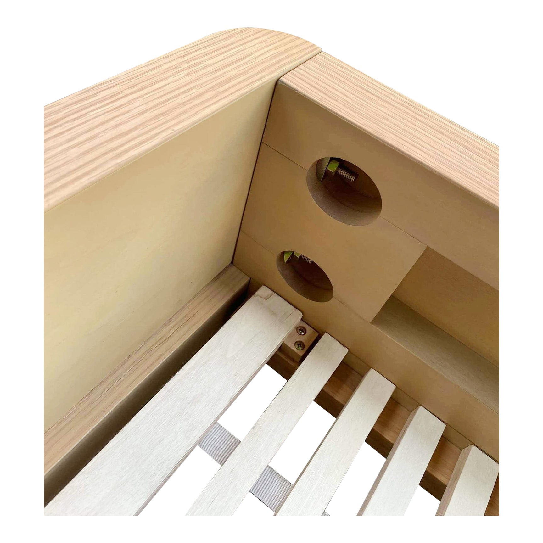 Round Off Light Oak Brown Queen Bed - Ornate Home