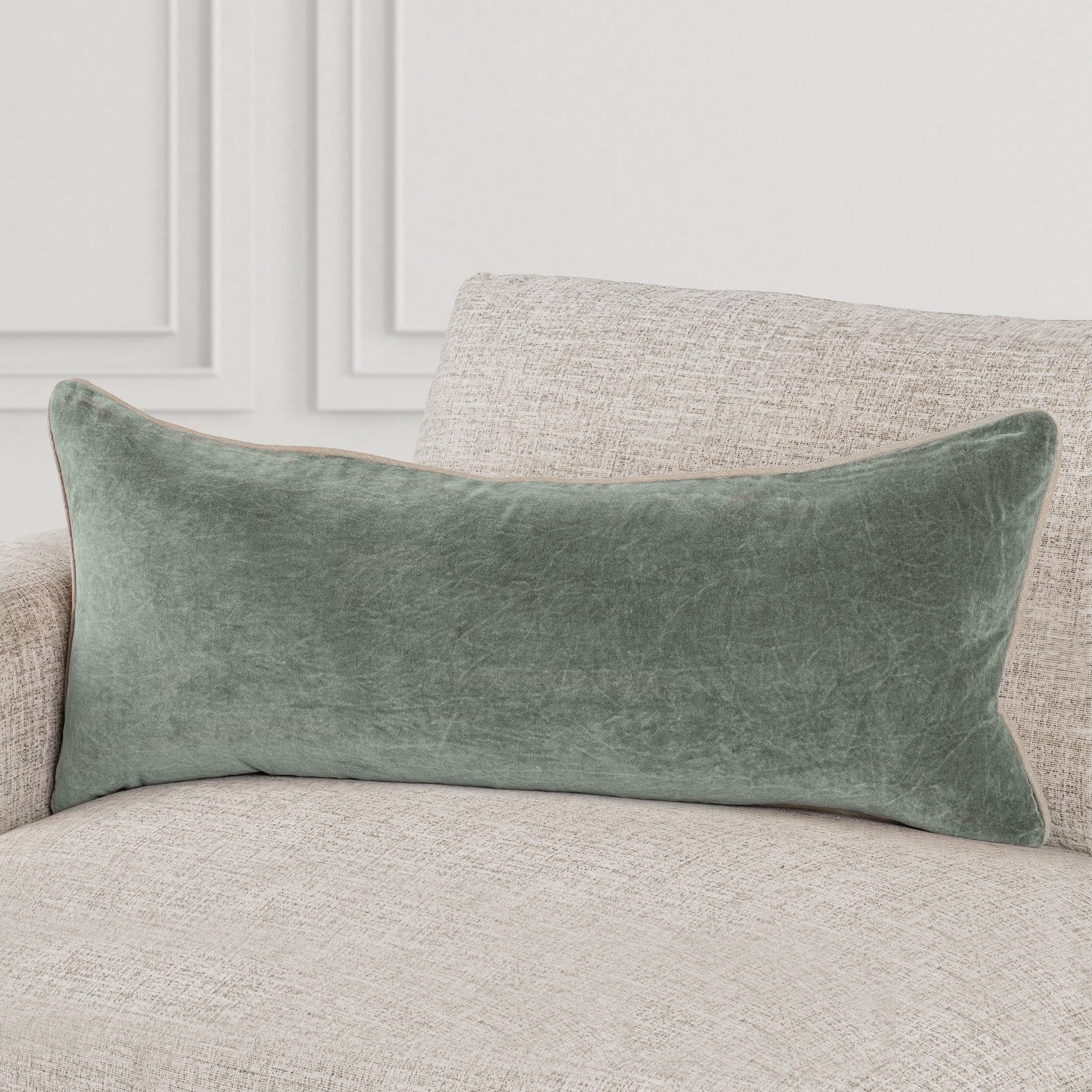 SLD Heirloom Bay Green Velvet Multiple Sizes Throw Pillow (Set of 2) - Ornate Home