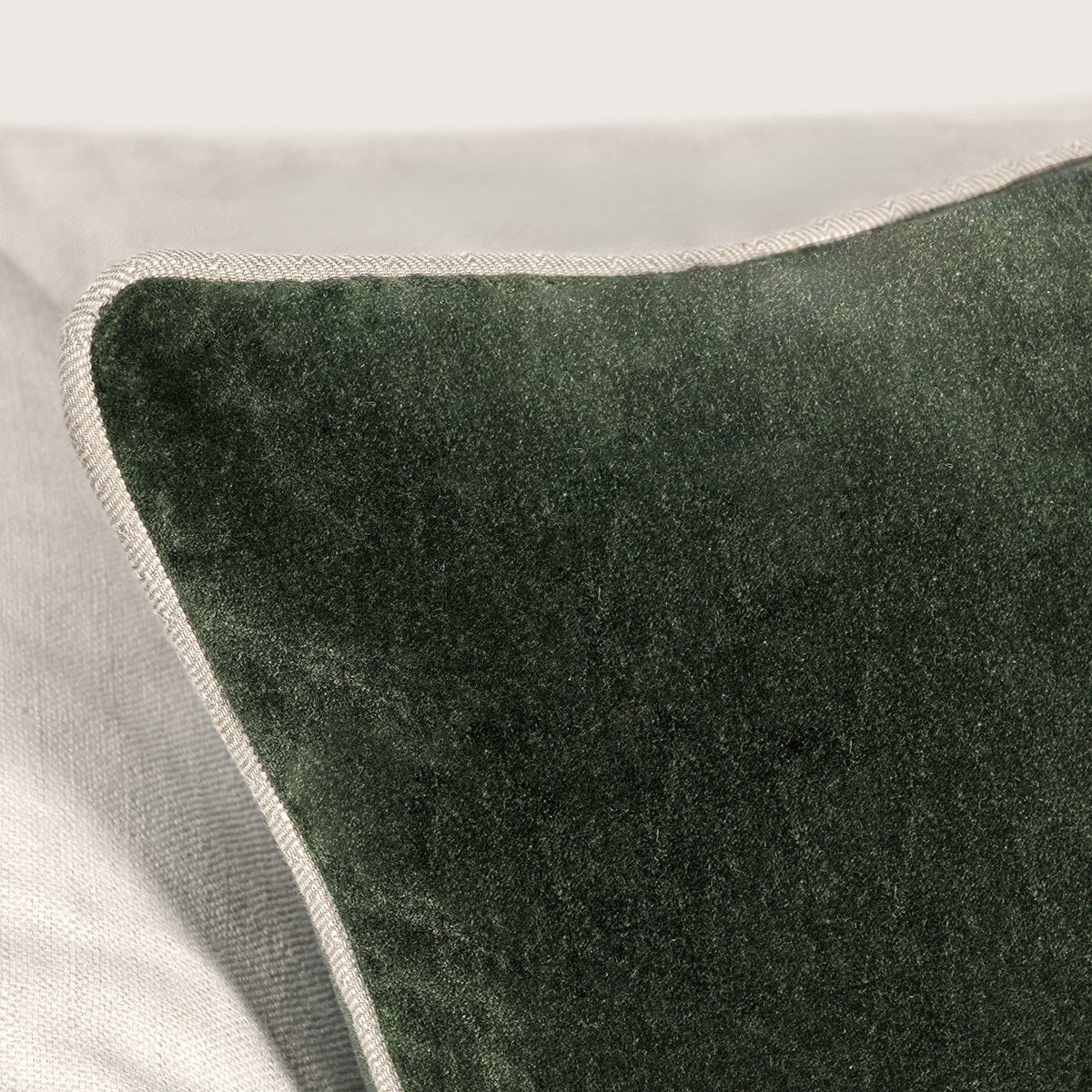 SLD Heirloom Forest Green Velvet Multiple Sizes Throw Pillow (Set of 2) - Ornate Home