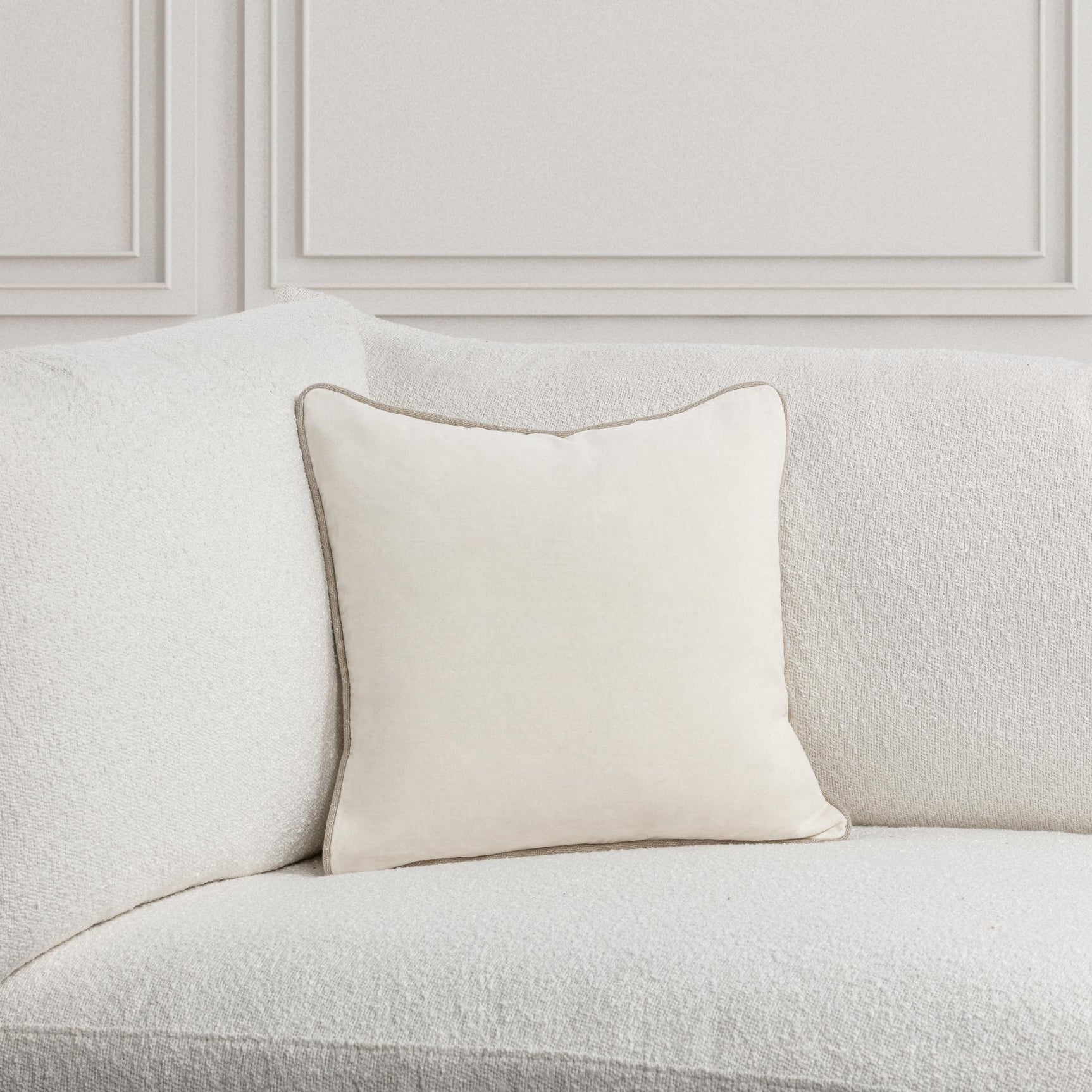 SLD Heirloom Ivory Velvet Multiple Sizes Throw Pillow (Set of 2) - Ornate Home