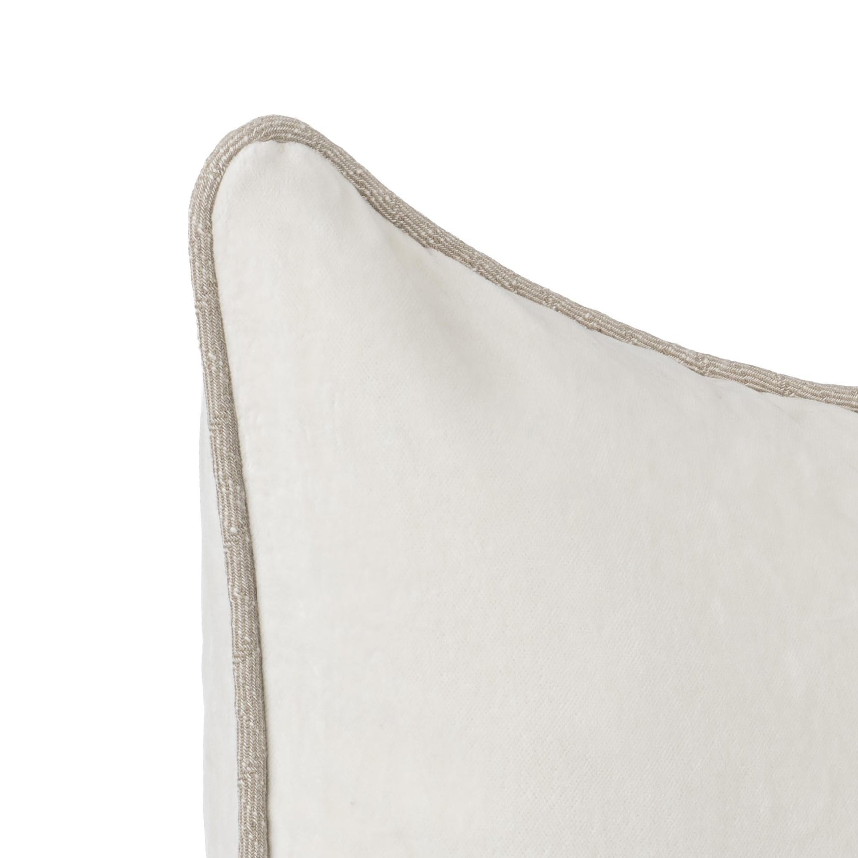 SLD Heirloom Ivory Velvet Multiple Sizes Throw Pillow (Set of 2) - Ornate Home