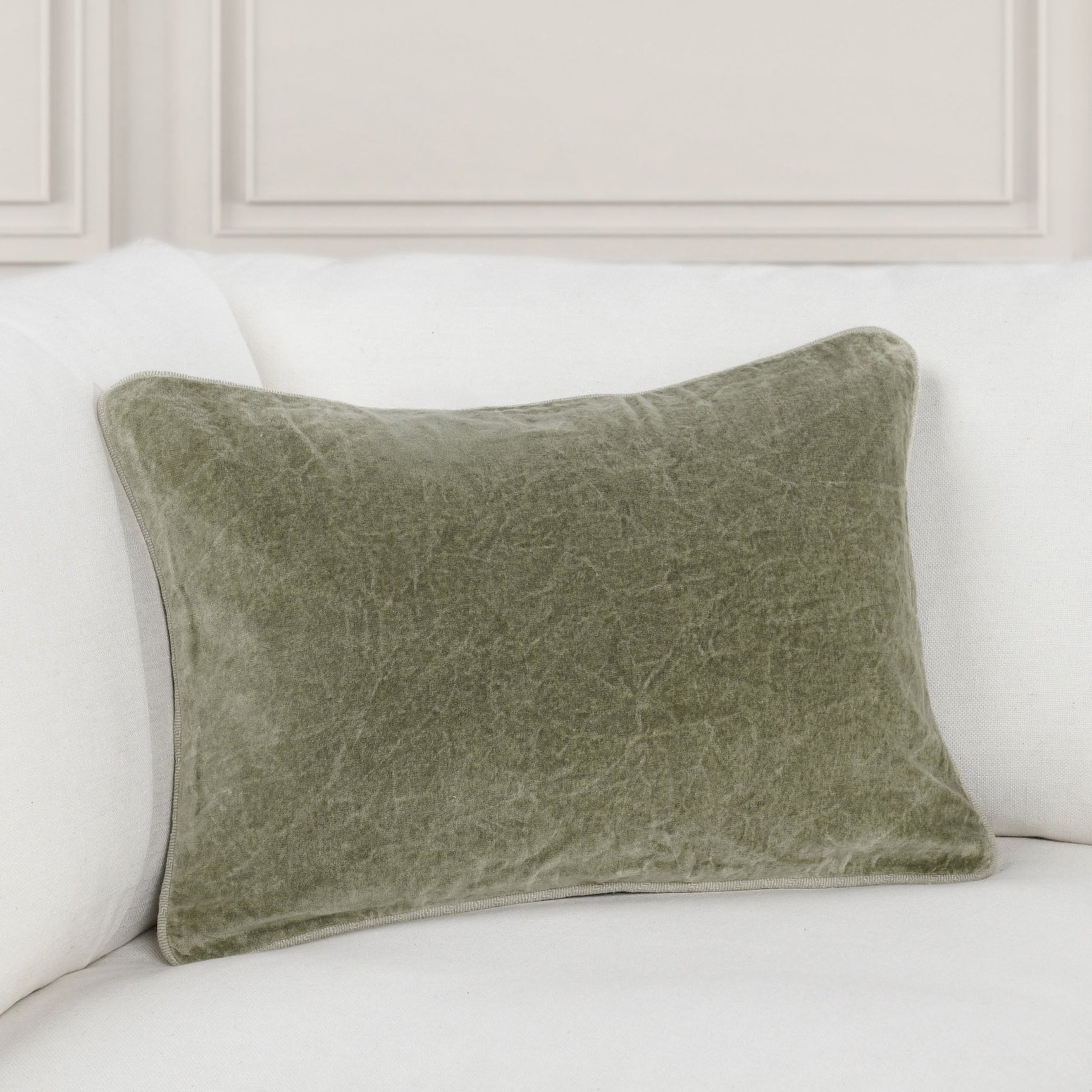 SLD Heirloom Moss Velvet Multiple Sizes Throw Pillow (Set of 2) - Ornate Home