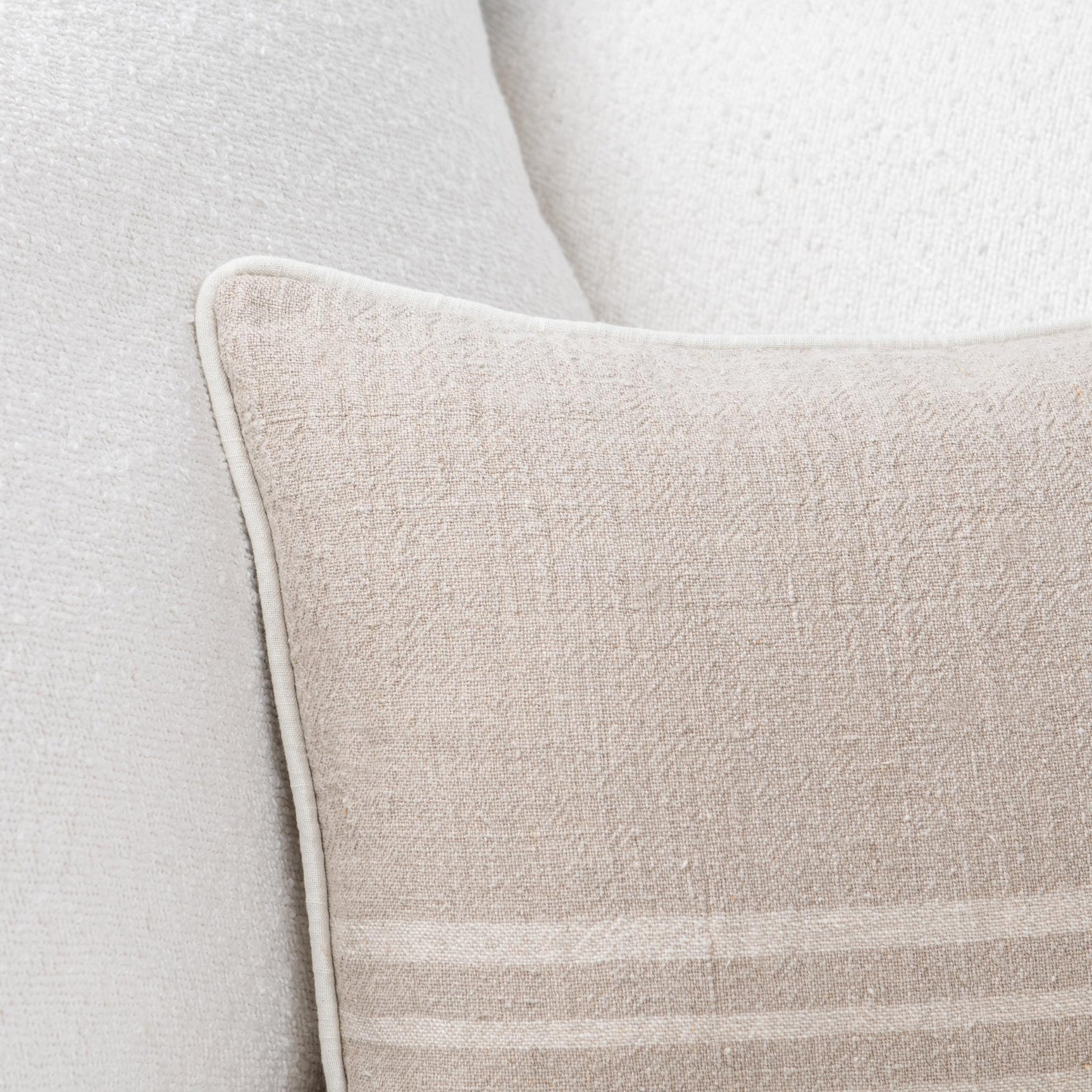 SR Newport Ivory Throw Pillow (Set of 2) - Ornate Home