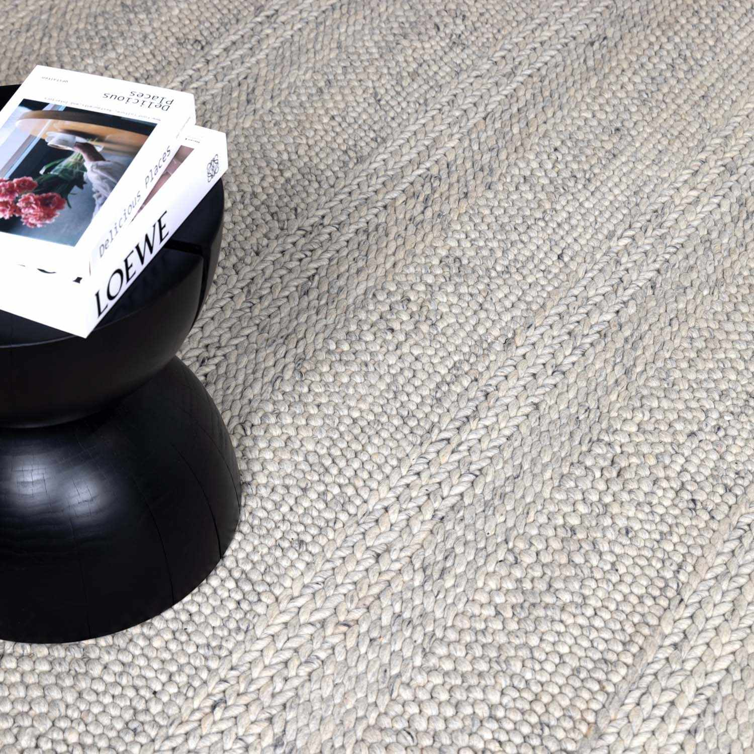 Salvo Luxury Wool Rug - Ornate Home