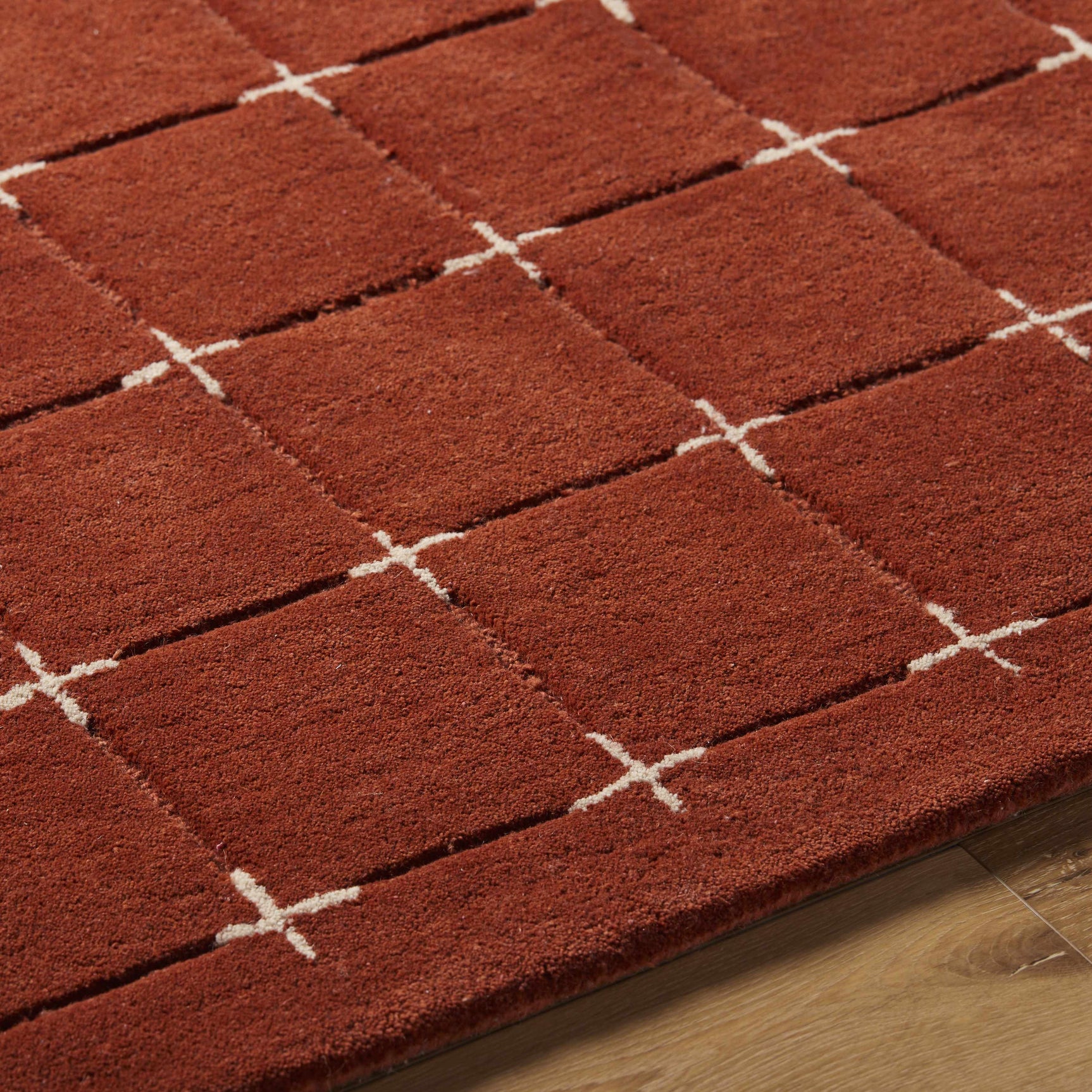 Sanvi Wool Area Rug - Ornate Home