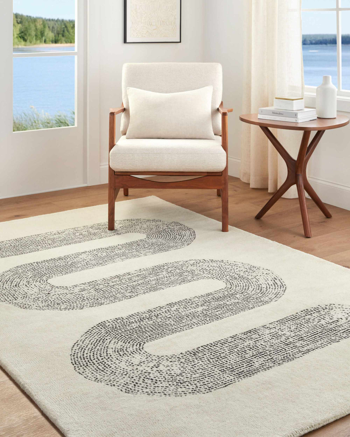Saura Wool Area Rug - Clearance - Ornate Home