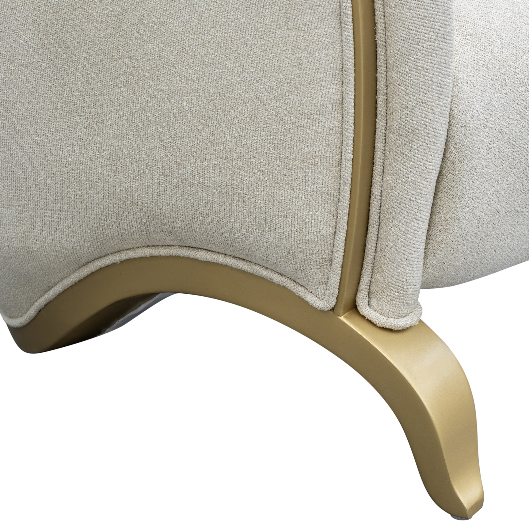 Scotts Square Light Champagne/Cornsilk Loveseat