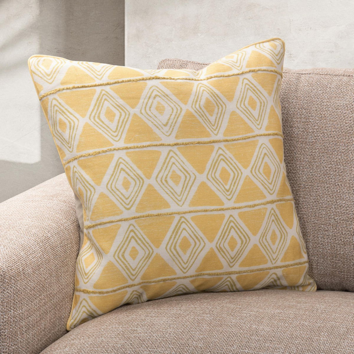 Seaside Trellis Sunwashed Gold 22"x22" Throw Pillow (Set of 2)