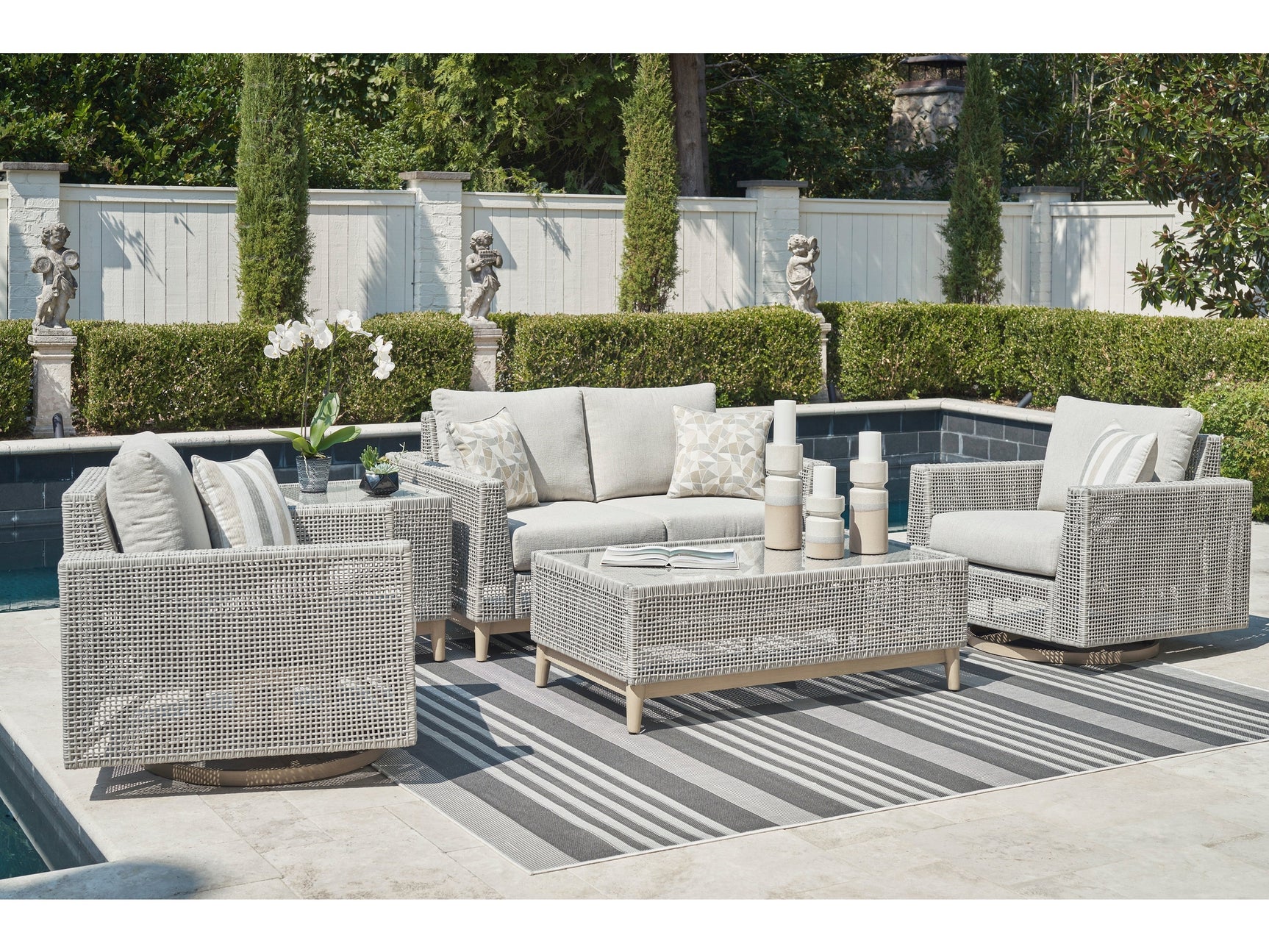 Seton Creek Outdoor Seating Group w/ Coffee Table / 4pc - Ornate Home