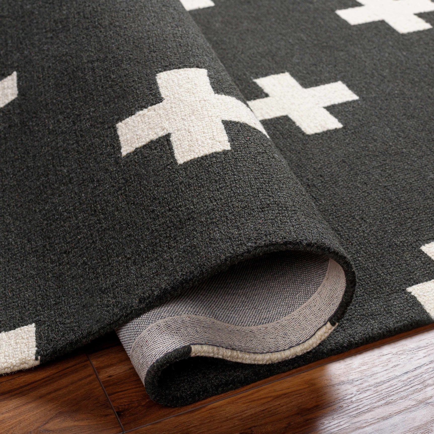 Shawanee Wool Area Rug - Ornate Home