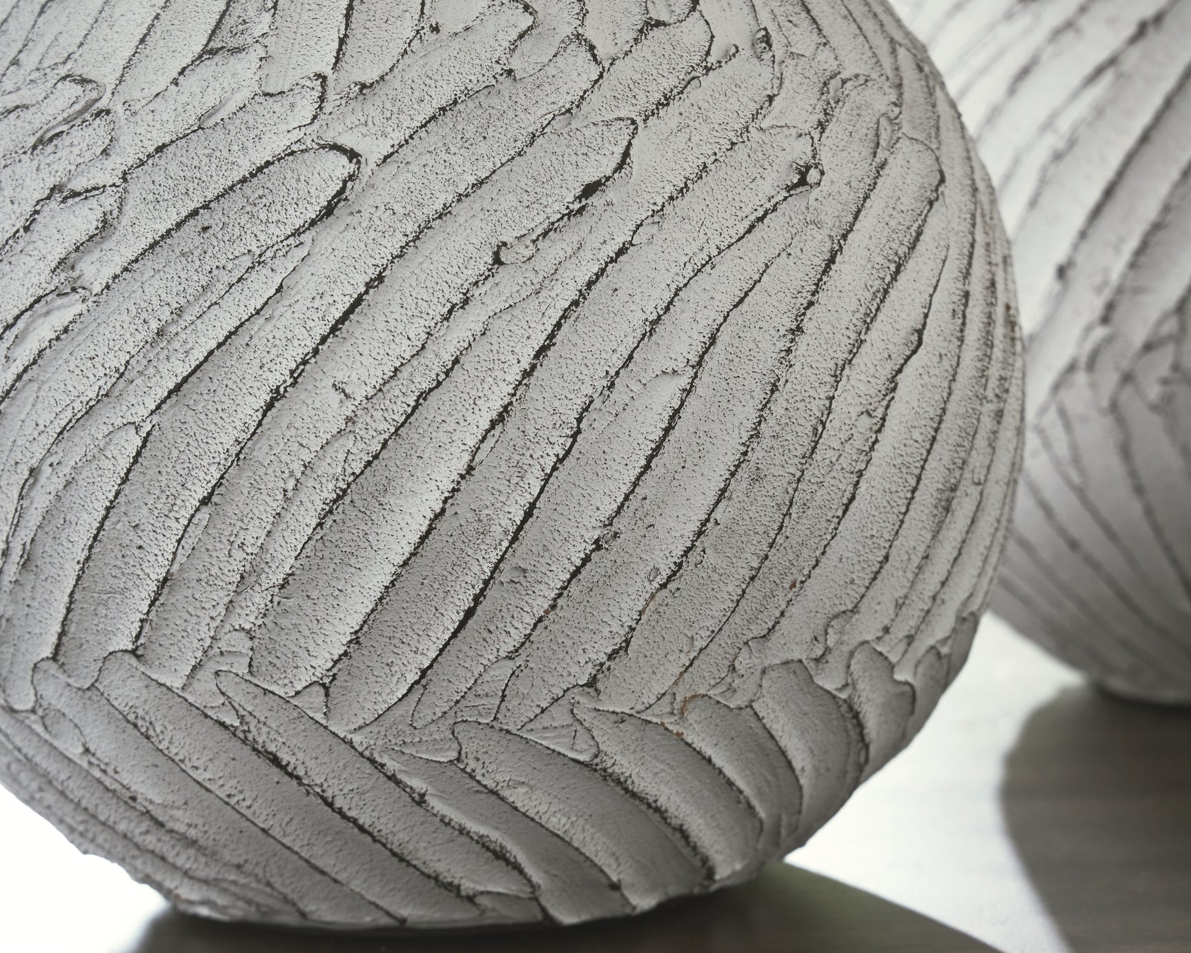 Shelvie Distressed White Vase - Ornate Home