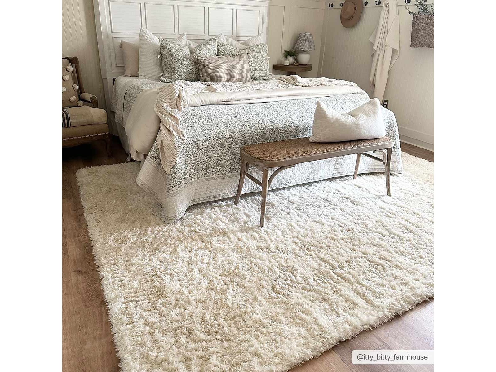 Siari Solid Cream Plush Rug - Ornate Home