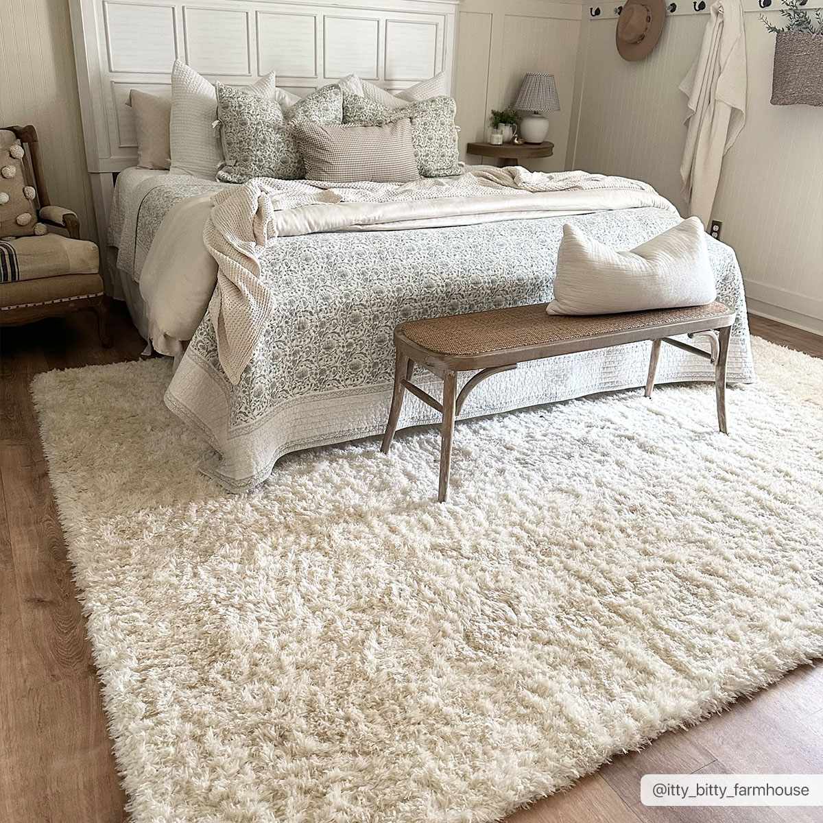 Siari Solid Cream Plush Rug - Ornate Home