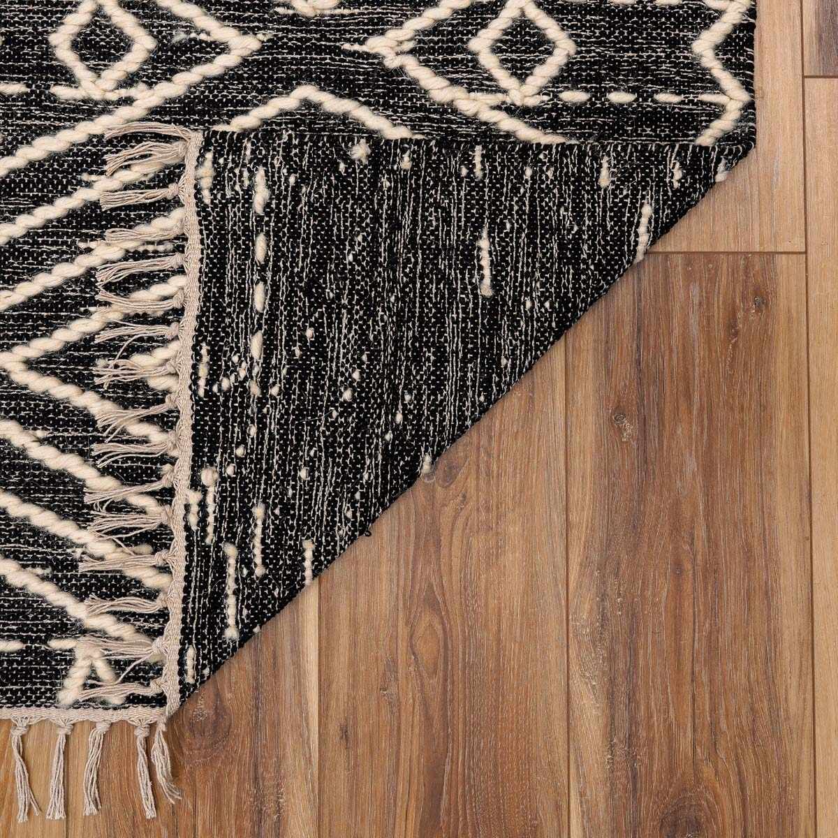 Skedee Black/Cream Diamond Area Rug - Ornate Home