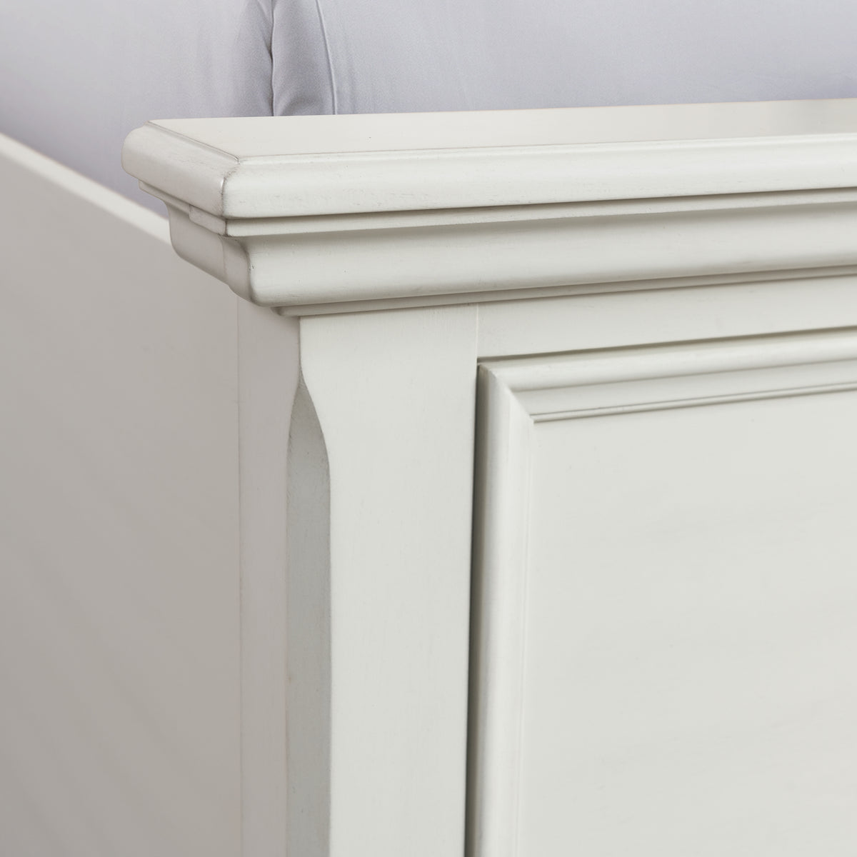 Slater Antique White 4-Piece King Platform Storage Bedroom Set - Ornate Home