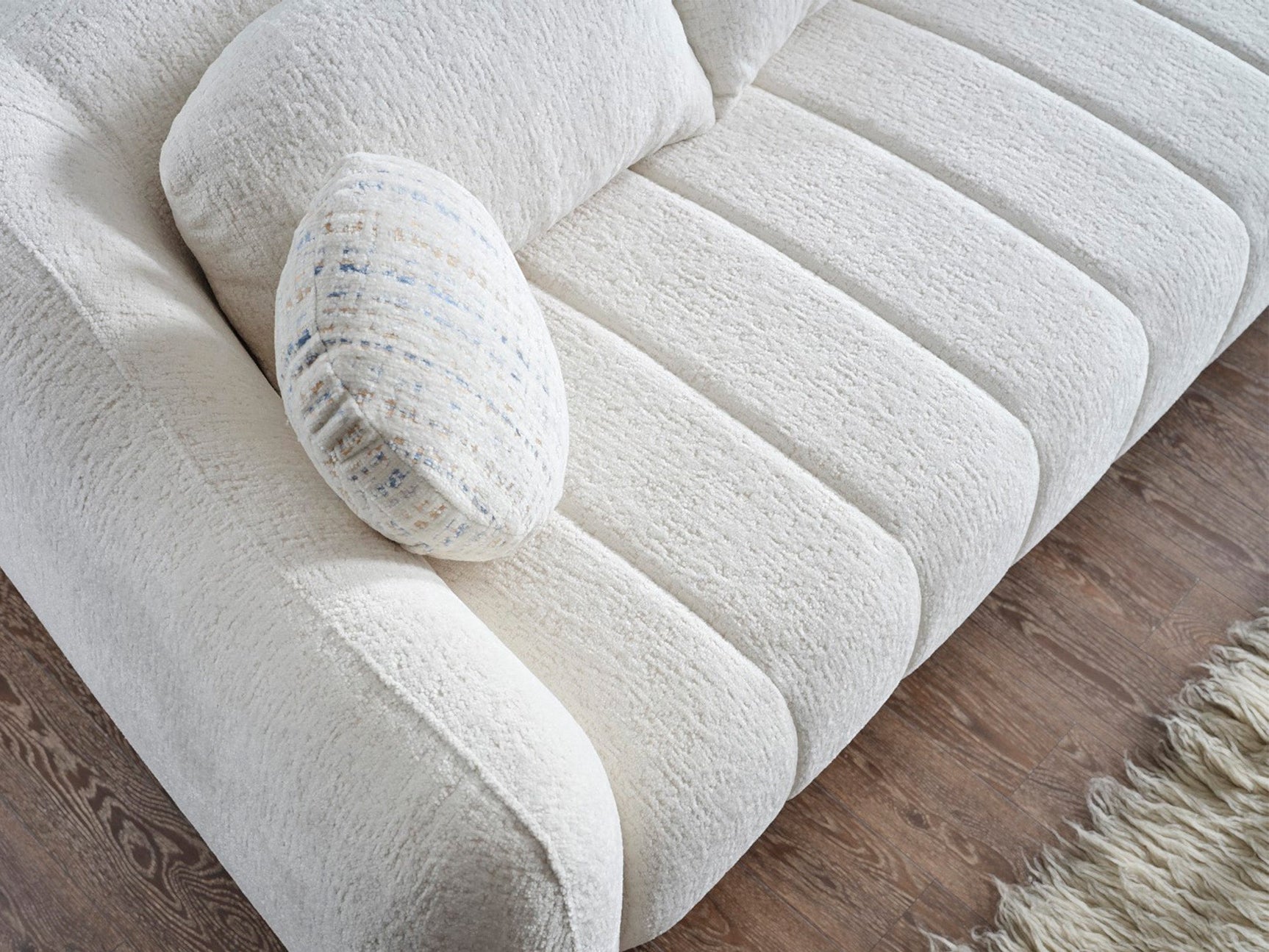 Snowy Cream 3-pieces (Sofa & Loveseat & Swivel Chair) Living Room Set