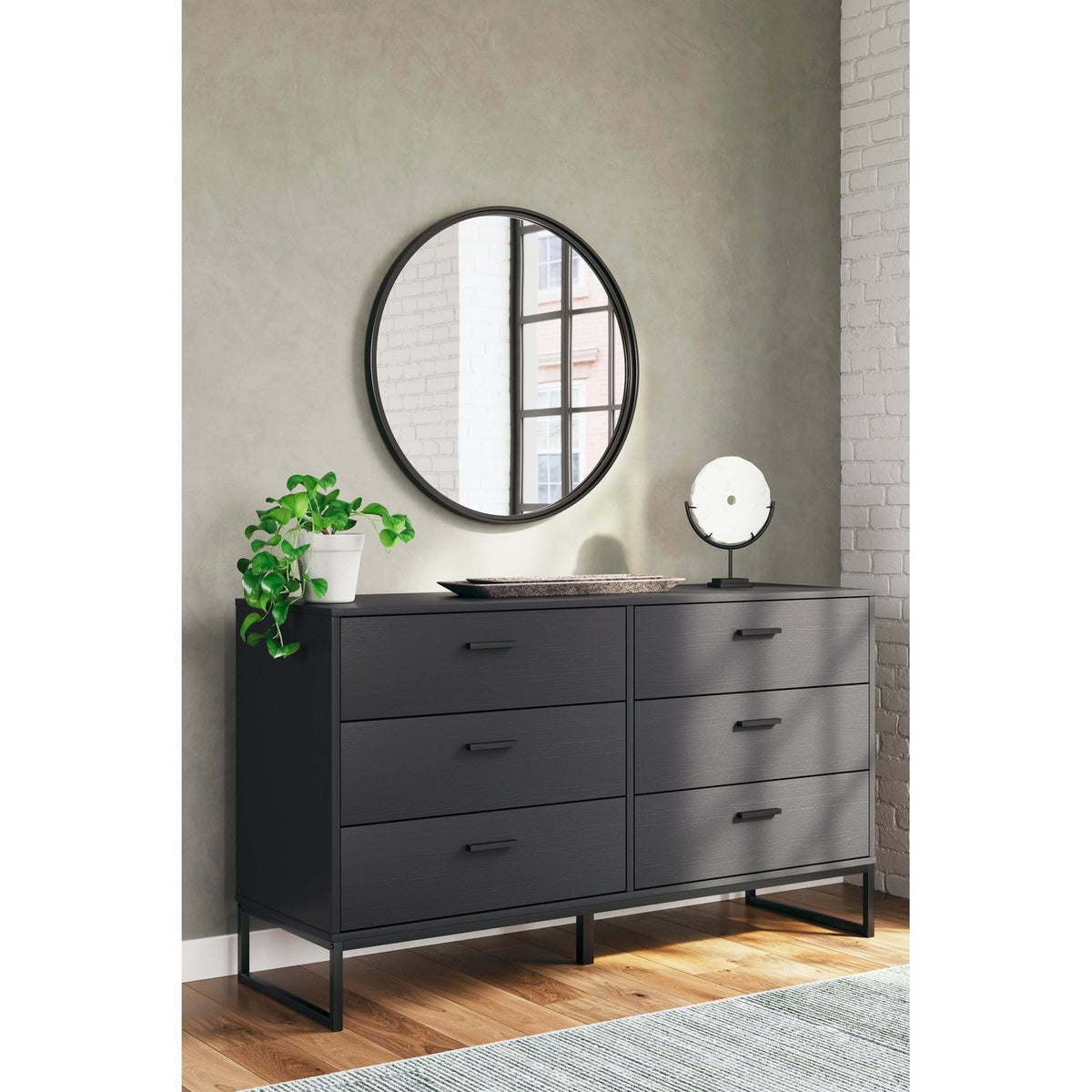 Ashley Furniture Socalle Black Dresser