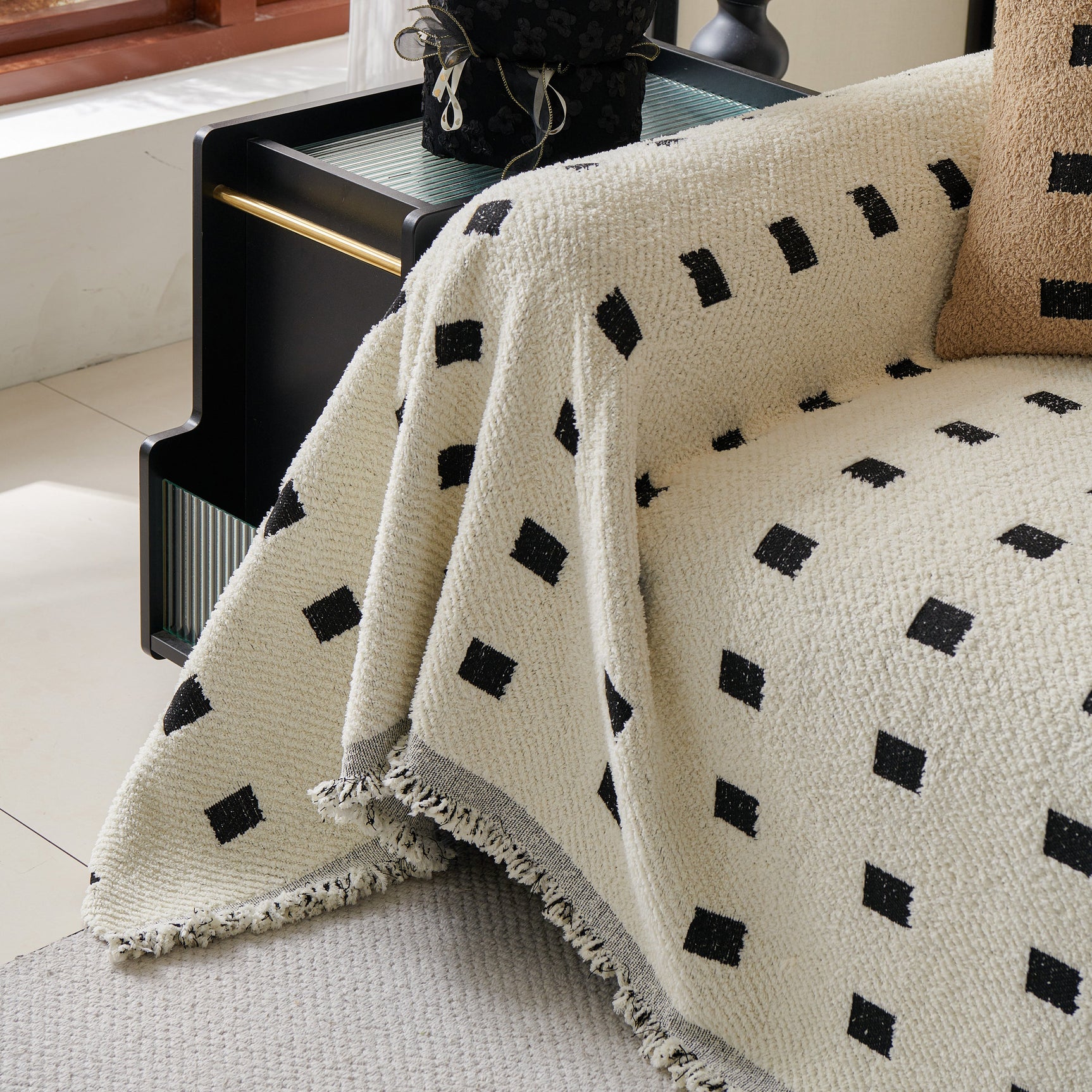 Sofa Throw Blanket with Woven Geometric Pattern & Tassels, Soft & Thick Couch Cover - Ornate Home