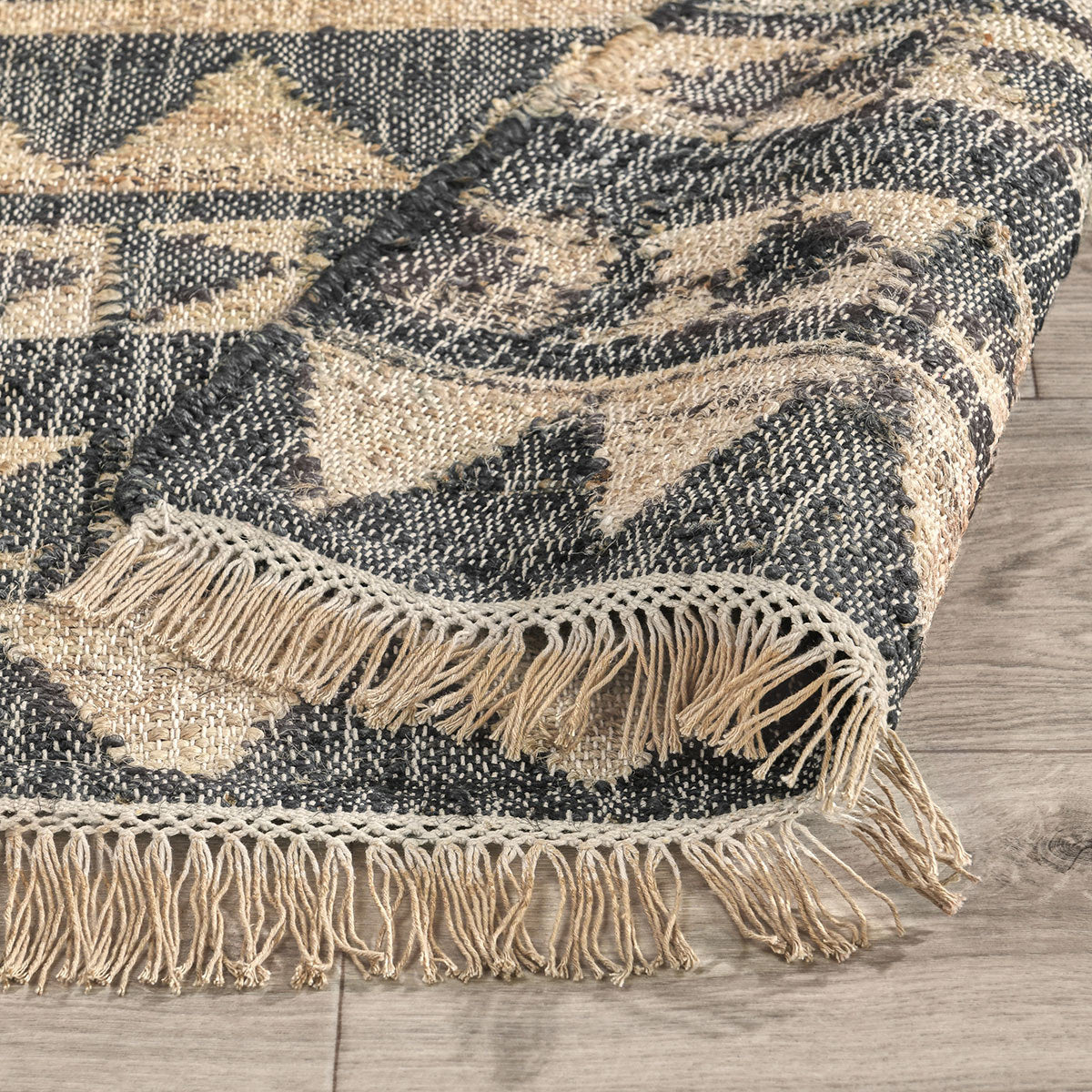 Solana Black Natural Distressed Rug - Ornate Home