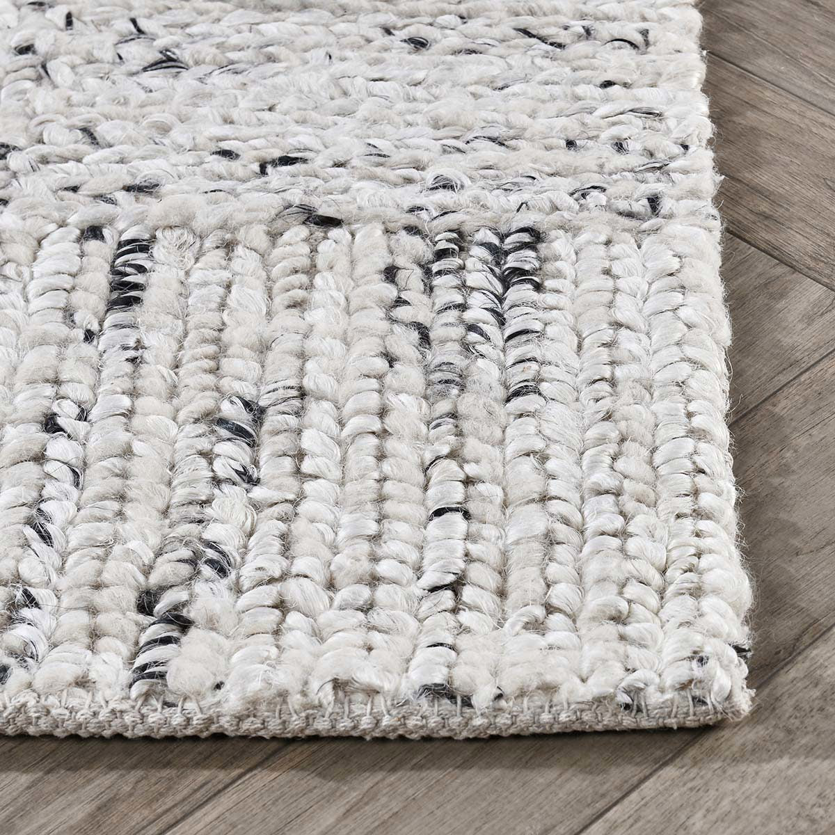 Sosa Ivory/Black Rug - Ornate Home