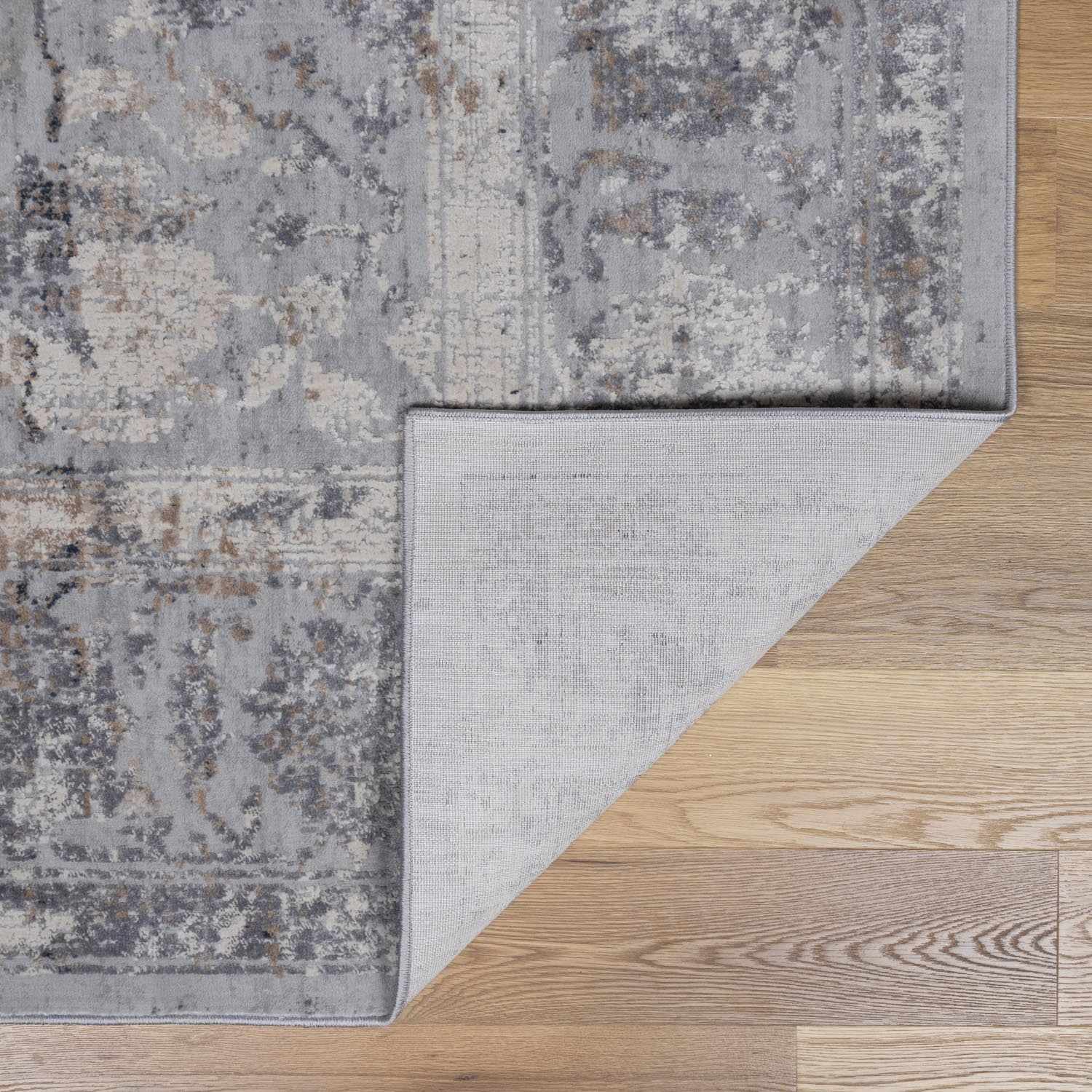 Speaks Traditional Textured Luxe Rug - Ornate Home