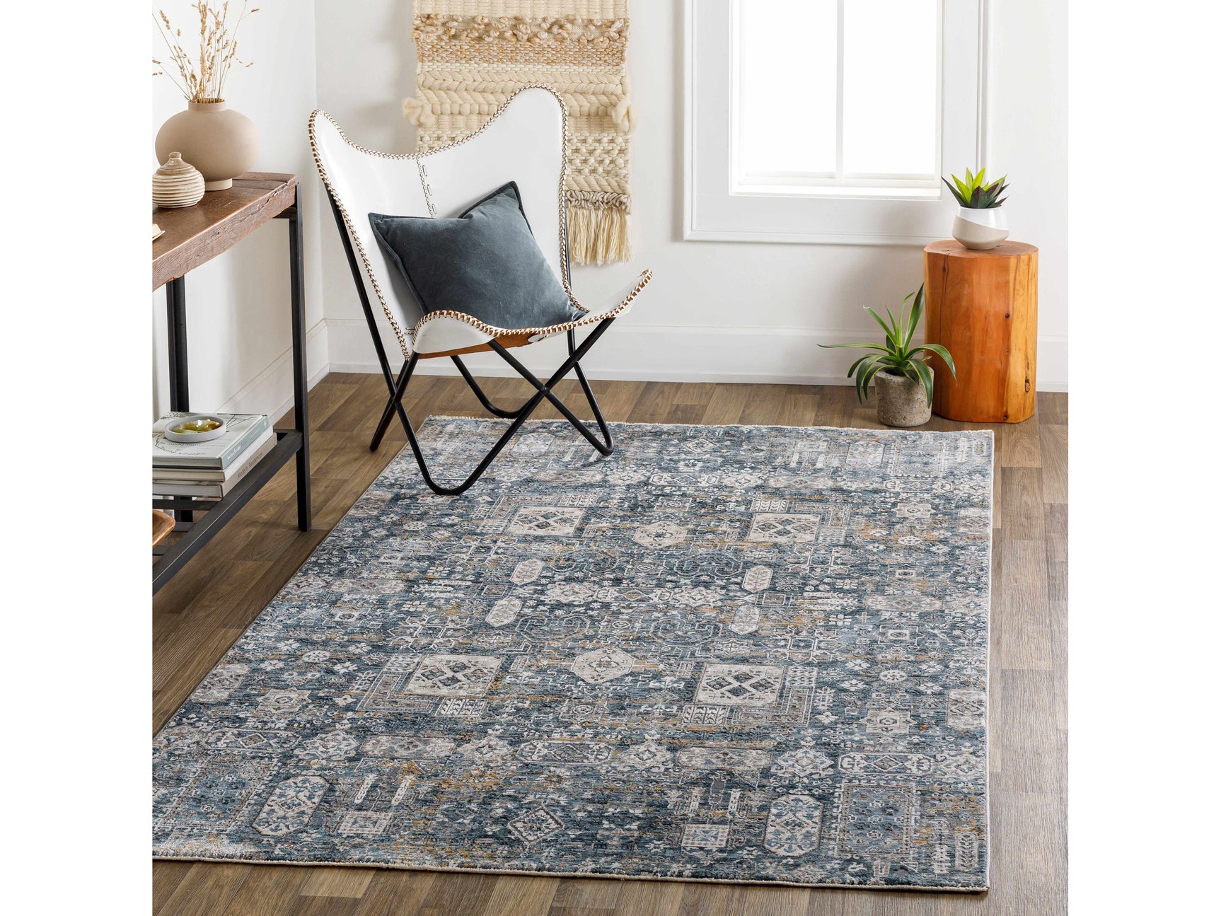 Stacyville Luxe Fringe Rug - Ornate Home