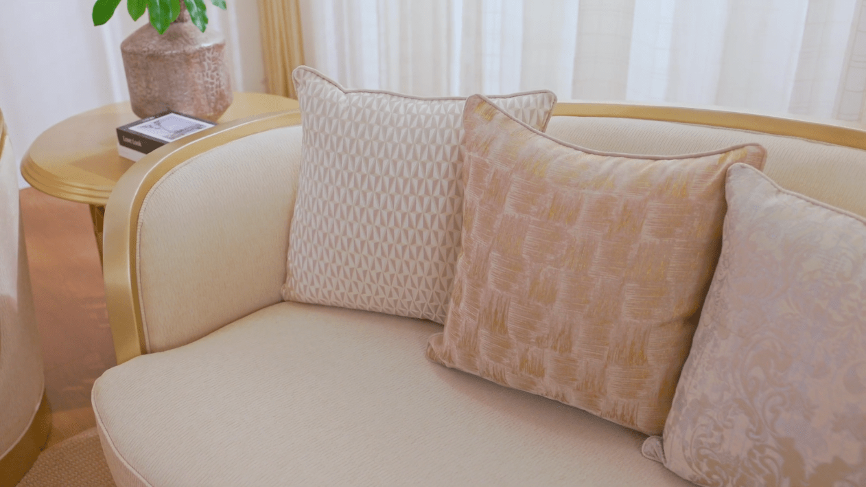 Starlight Manor Champagne Gold Loveseat / HD-L7006 - Ornate Home