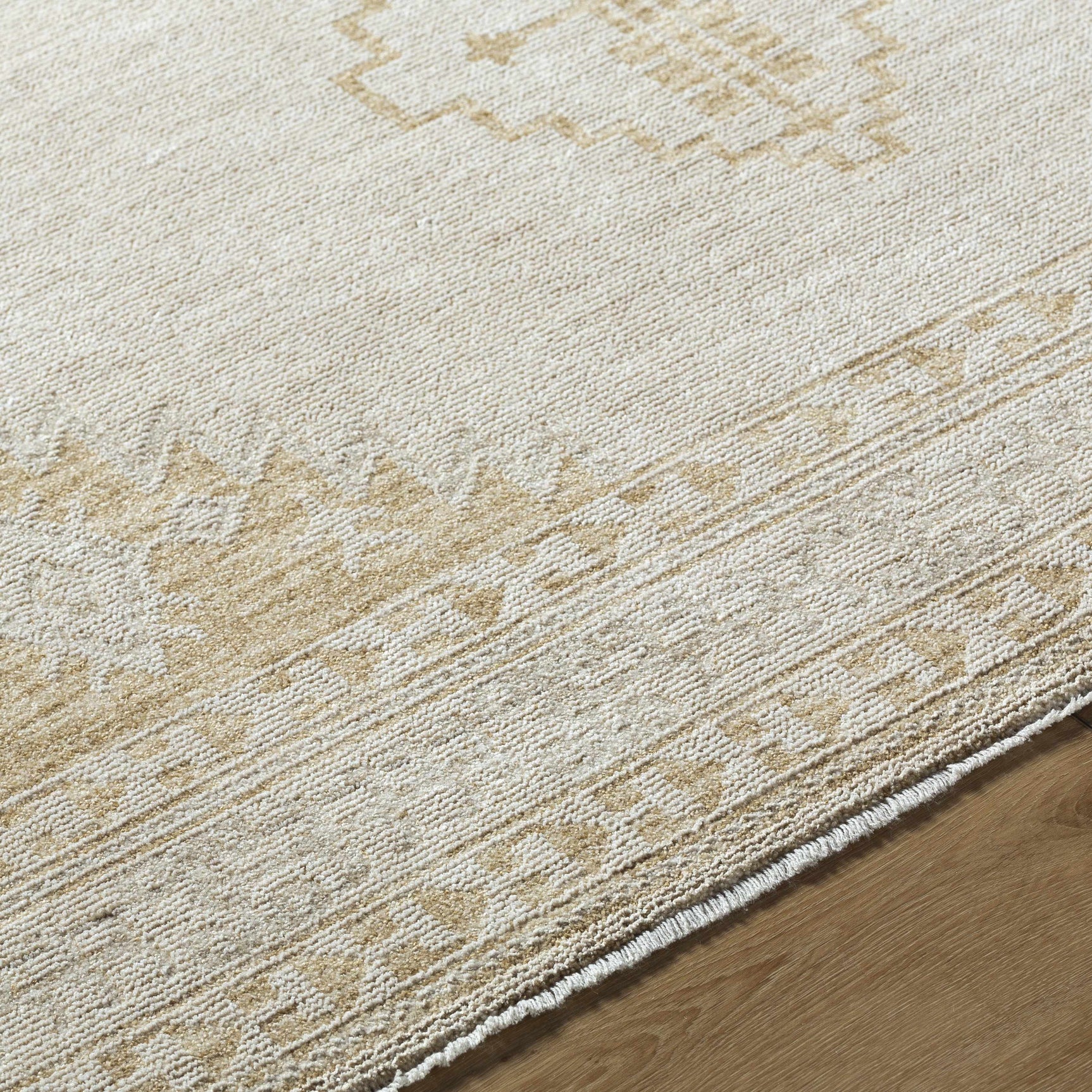 Syona Luxe Rug - Clearance - Ornate Home